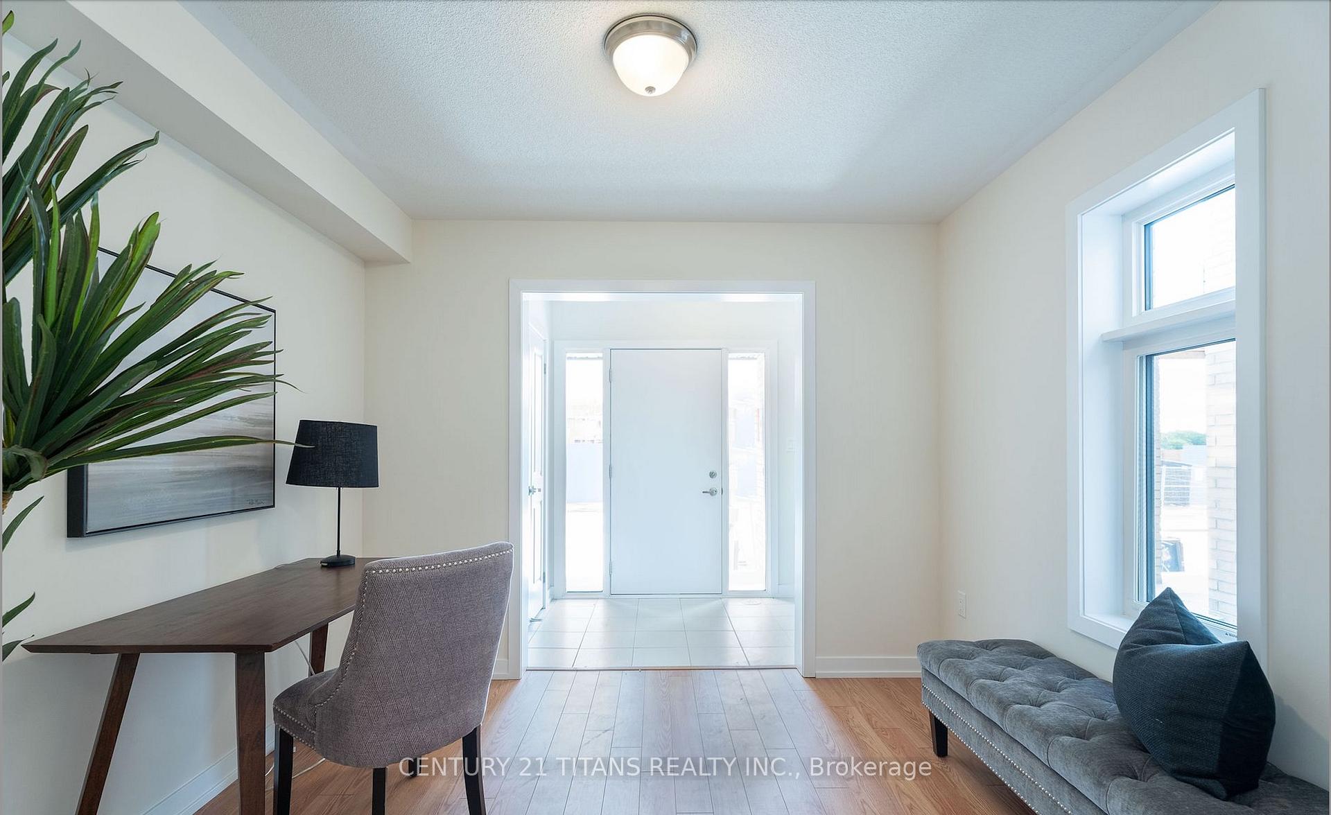Photo 3 of 48 Dandara Gate, Vaughan, Steeles West Industrial — HOMEH
