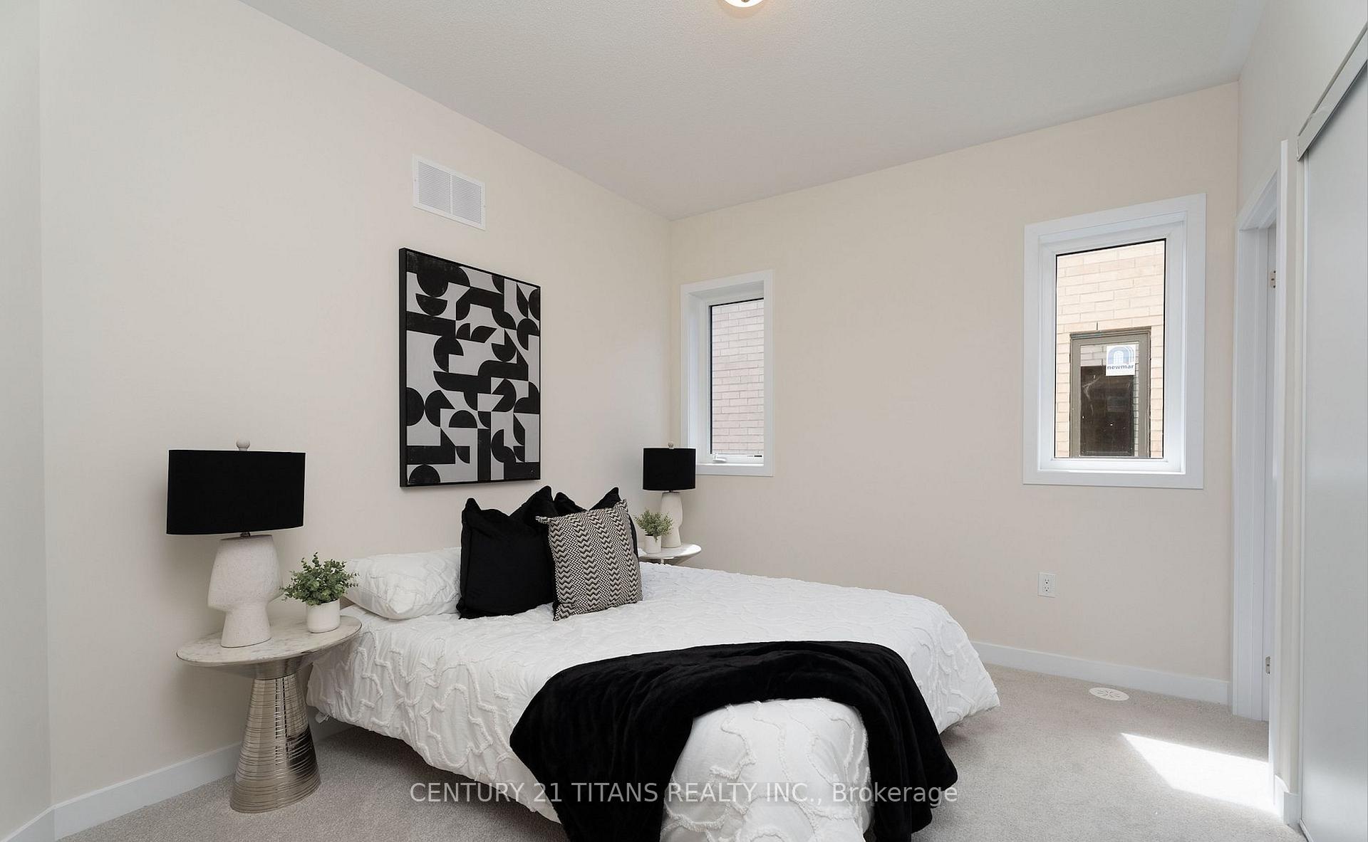 Photo 18 of 48 Dandara Gate, Vaughan, Steeles West Industrial — HOMEH