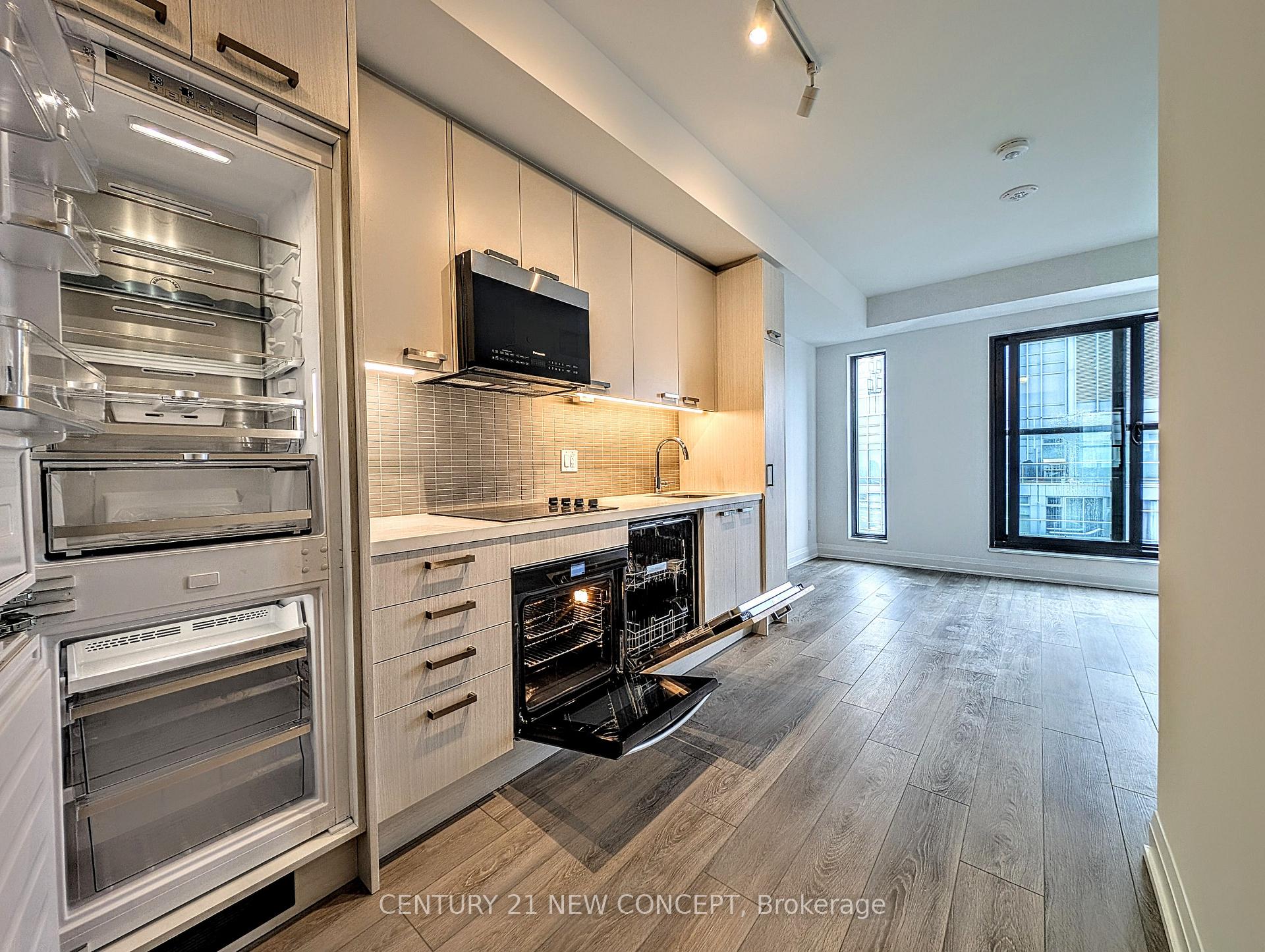 Photo 3 of Unit 3510, 20 Soudan Avenue, Toronto, Mount Pleasant West — HOMEH