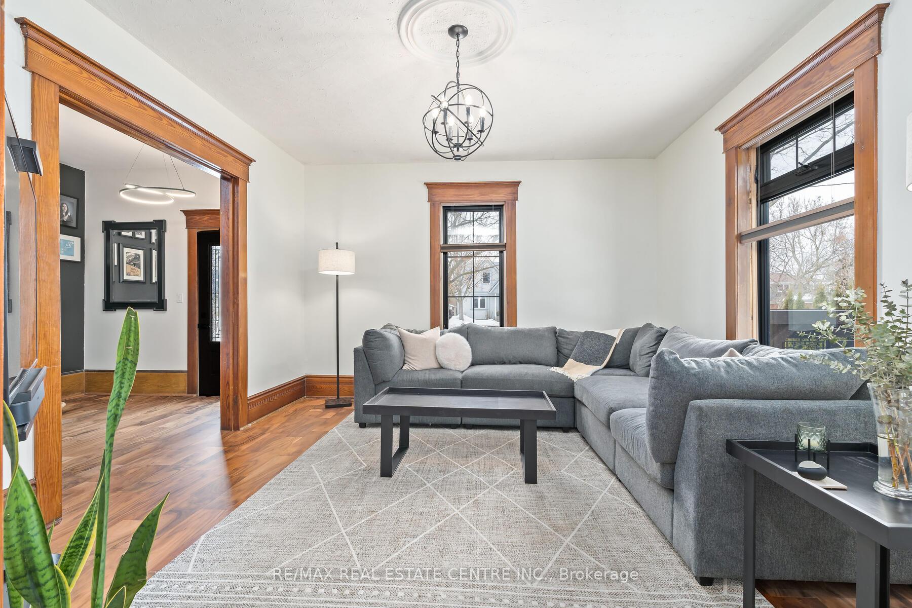 Photo 4 of 6 Dundas Street W, Erin — HOMEH