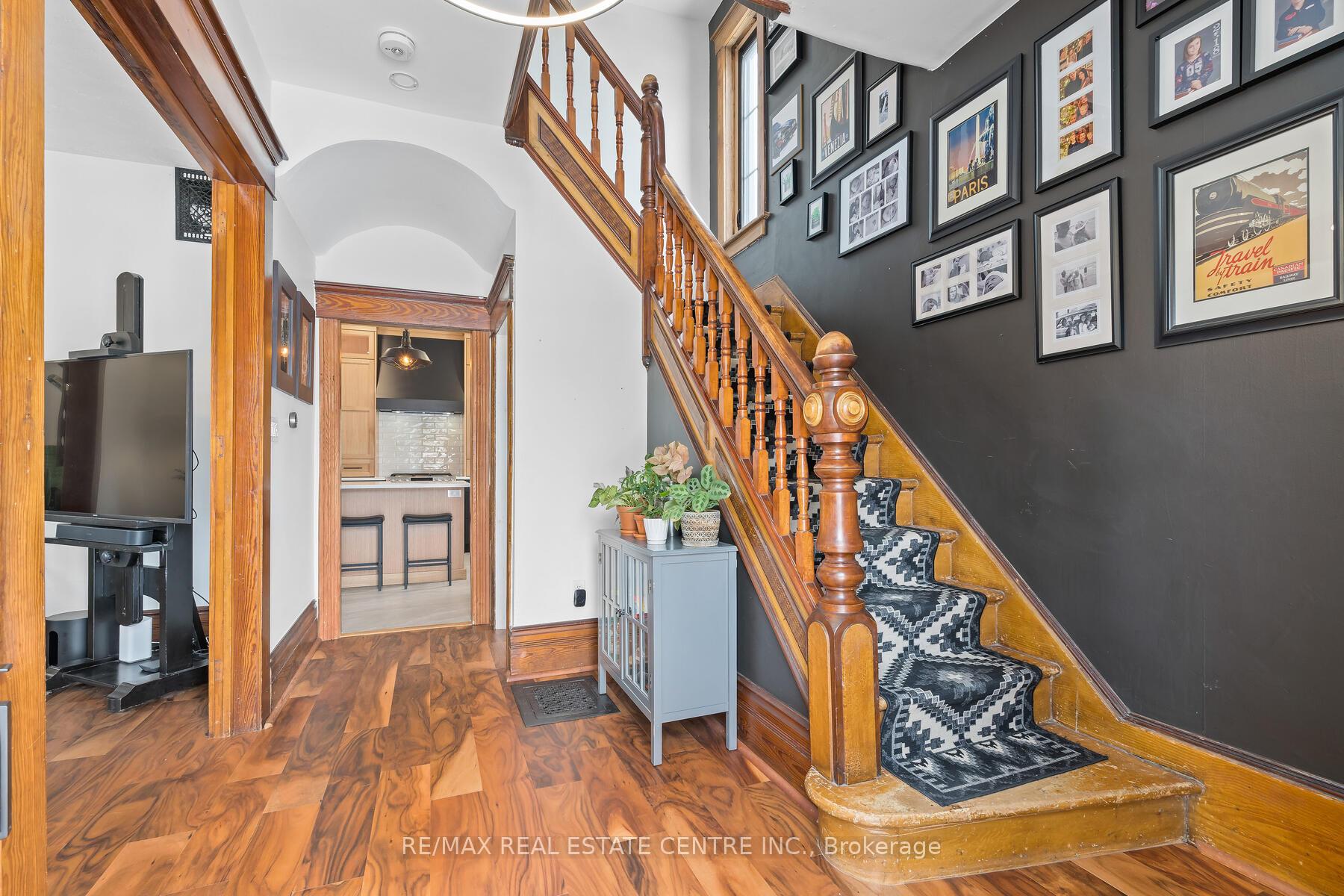 Photo 21 of 6 Dundas Street W, Erin — HOMEH