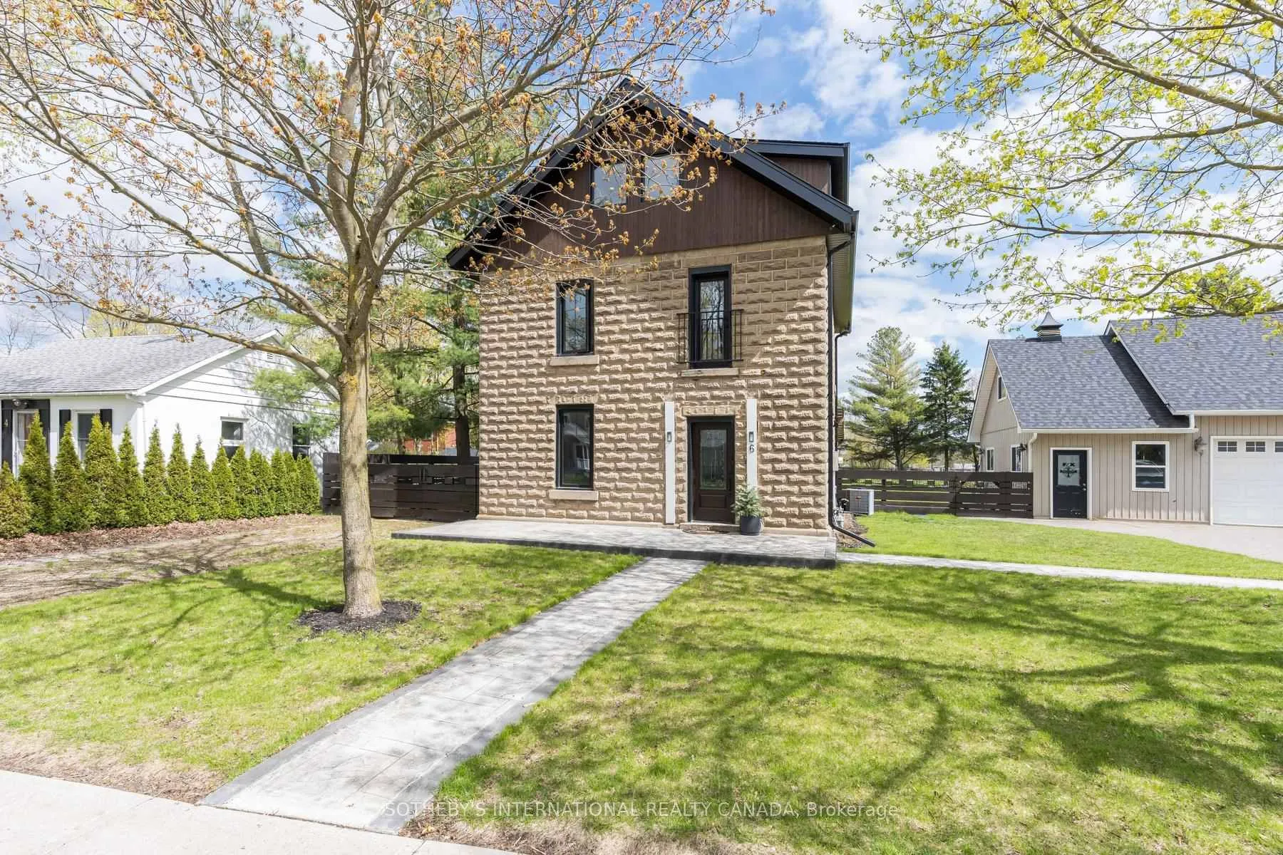 Photo 31 of 6 Dundas Street W, Erin — HOMEH