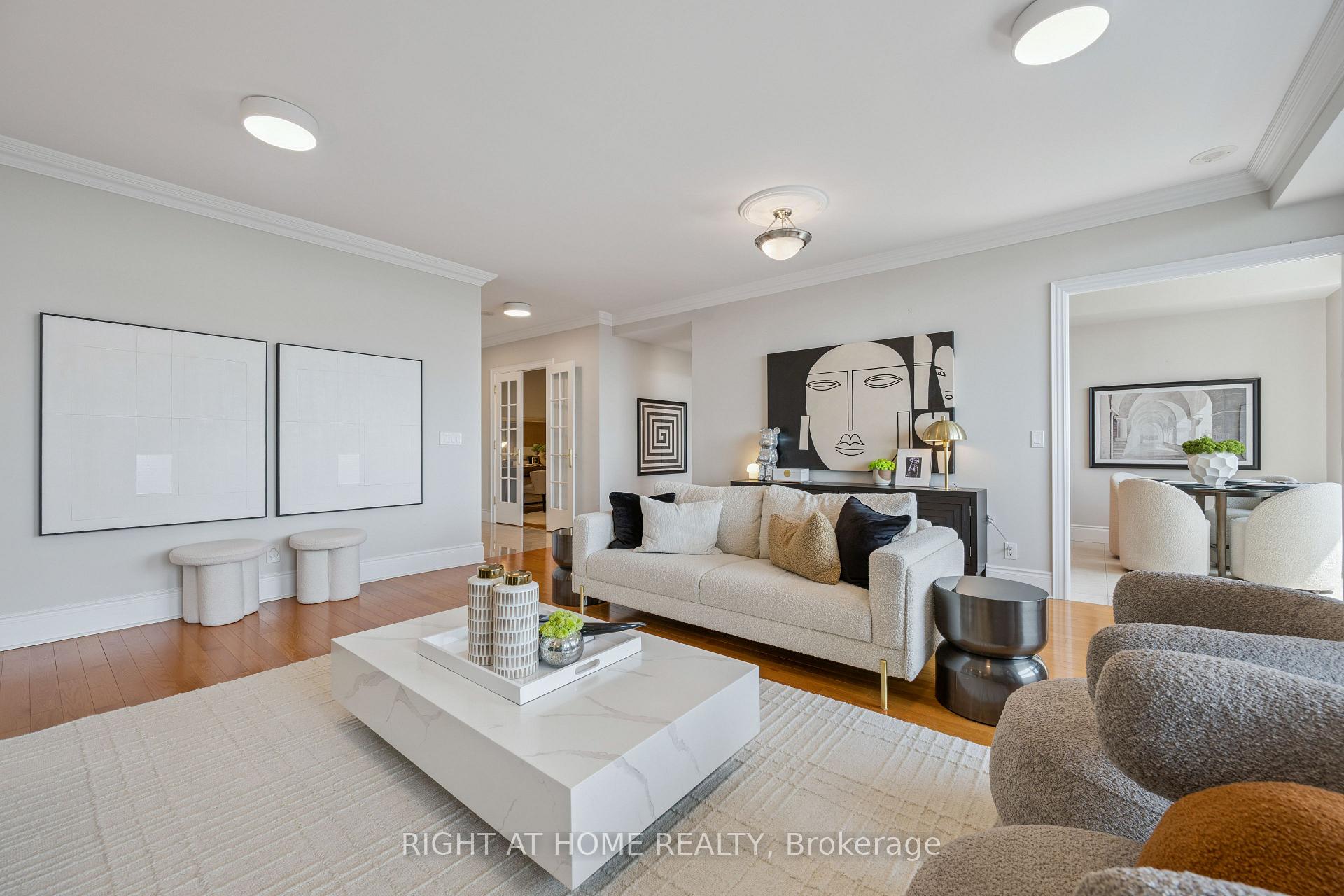 Photo 3 of Unit 1831, 33 Cox Boulevard, Markham, Unionville — HOMEH