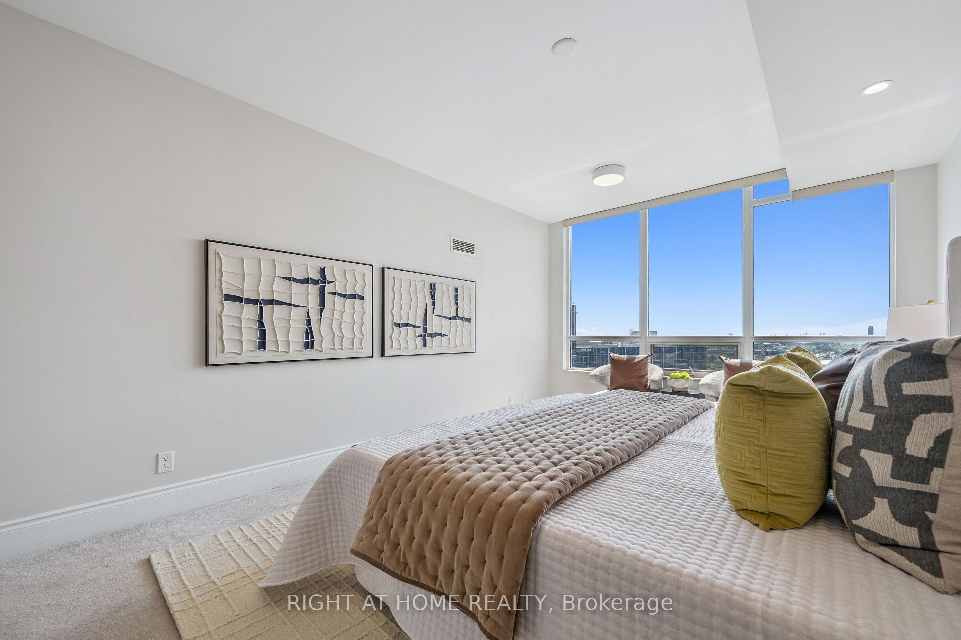 Photo 8 of Unit 1831, 33 Cox Boulevard, Markham, Unionville — HOMEH