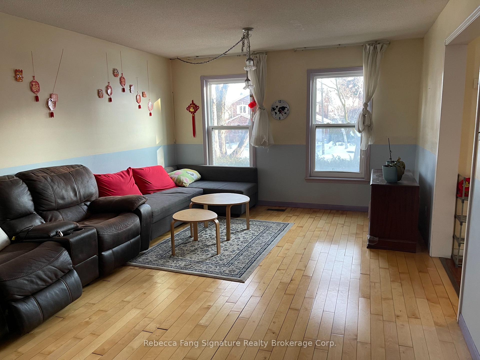 Photo 8 of 34 Briarwood Road, Markham, Unionville — HOMEH