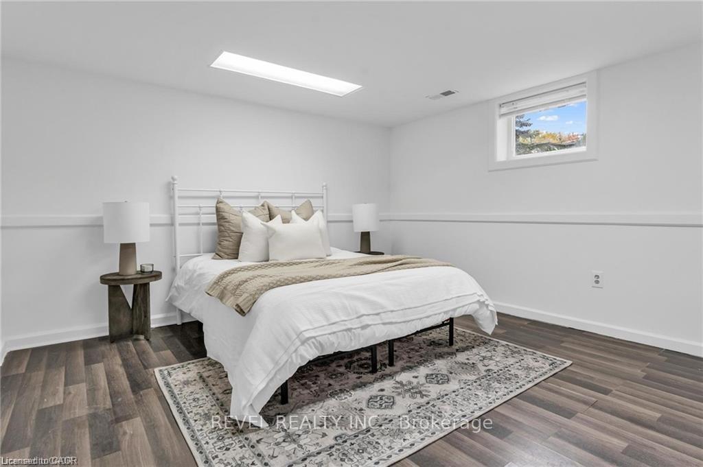 Photo 31 of 95 Seneca Drive, Hamilton, Ancaster — HOMEH