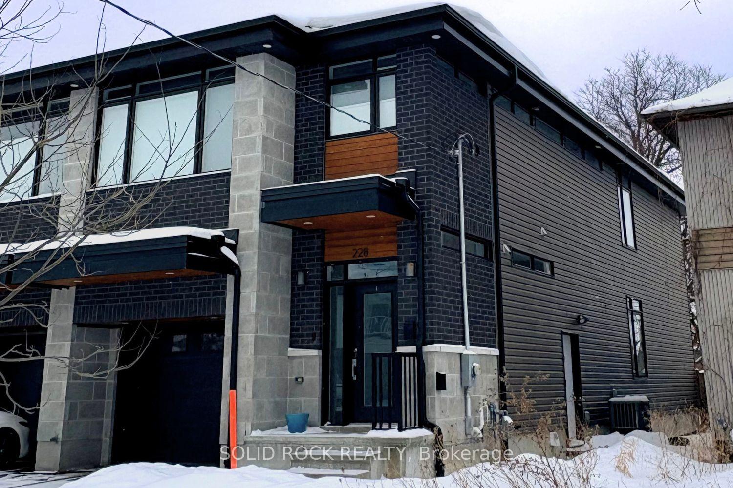 Front of Unit B, 228 Glynn Avenue
