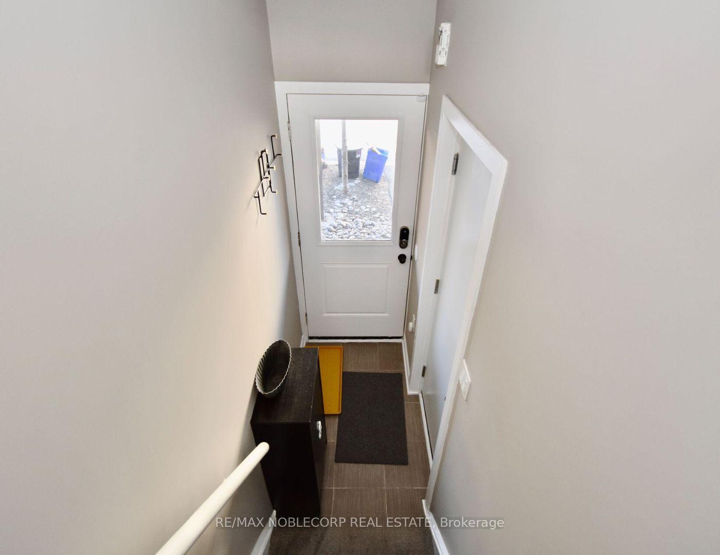 Photo 7 of Unit 19, 369 Essa Road, Barrie, Holly — HOMEH