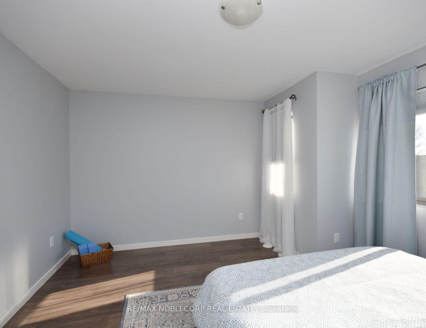 Photo 14 of Unit 19, 369 Essa Road, Barrie, Holly — HOMEH