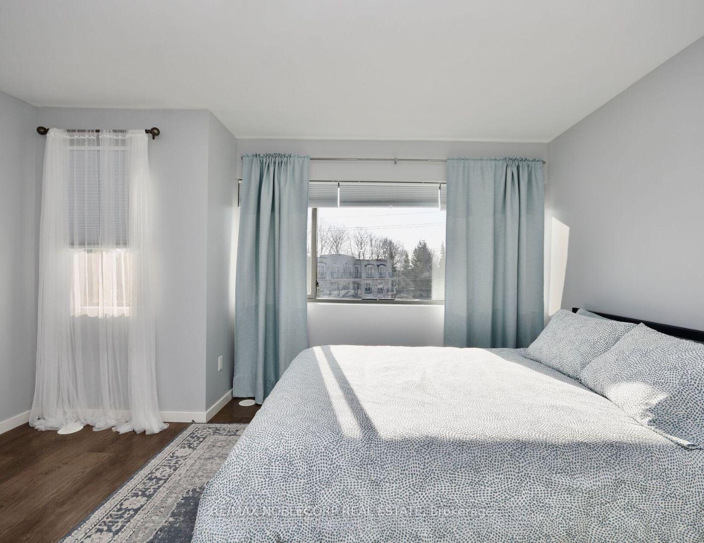 Photo 17 of Unit 19, 369 Essa Road, Barrie, Holly — HOMEH
