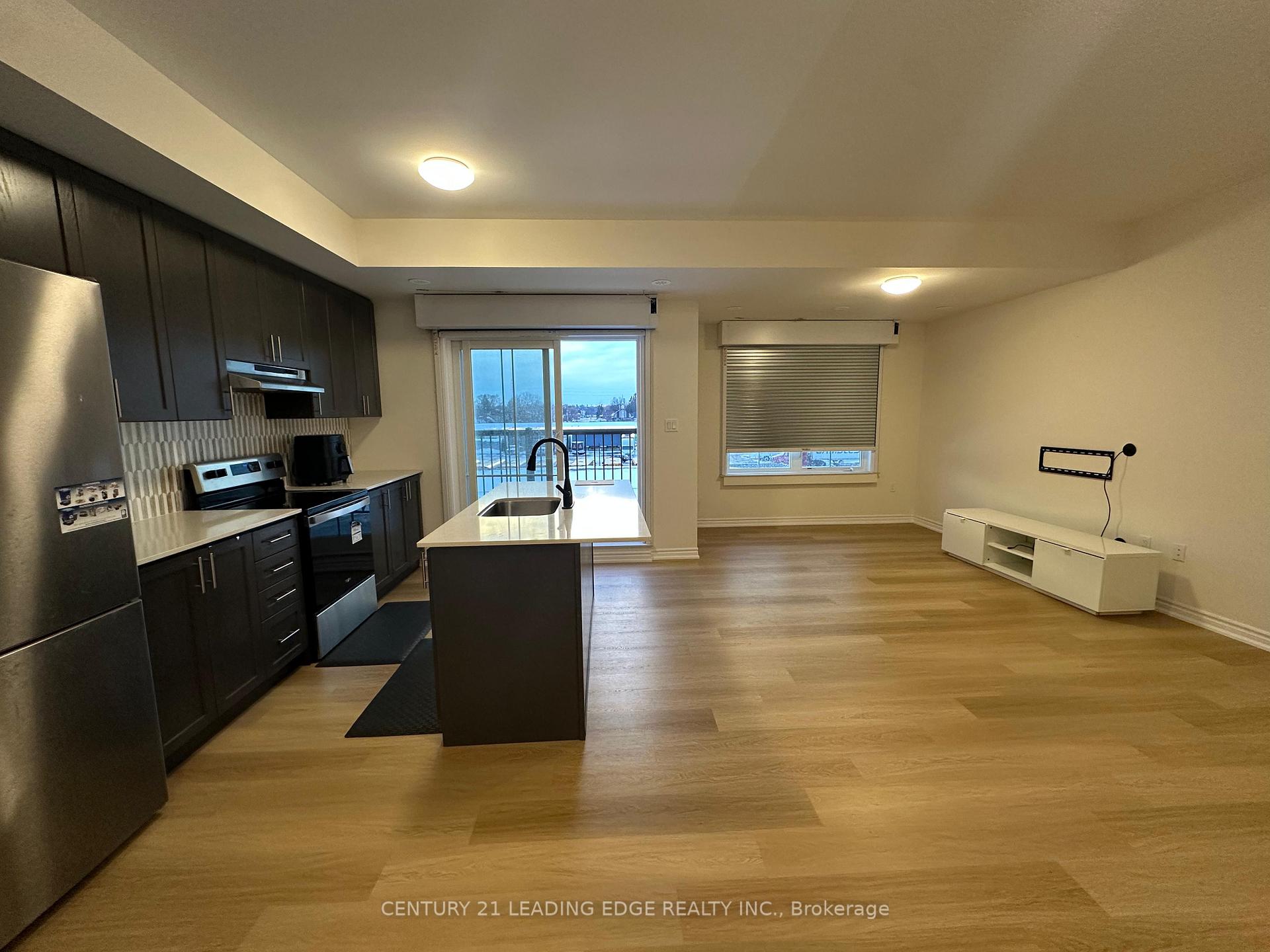 Photo 4 of Unit 16, 480 Beresford Path, Oshawa, Central — HOMEH