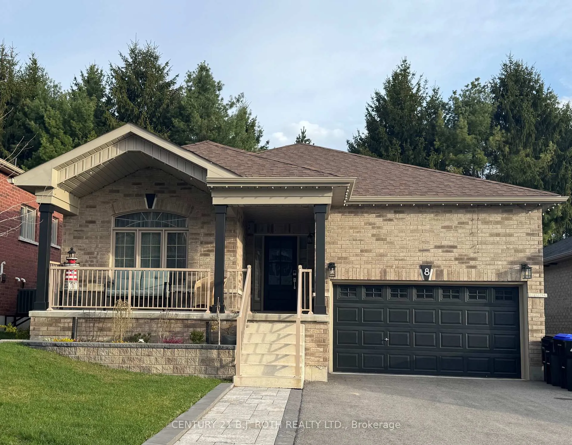 Photo 1 of 8 Revol Road, Penetanguishene — HOMEH