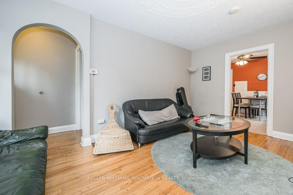 Photo 4 of 52 Avondale Avenue S, Waterloo — HOMEH
