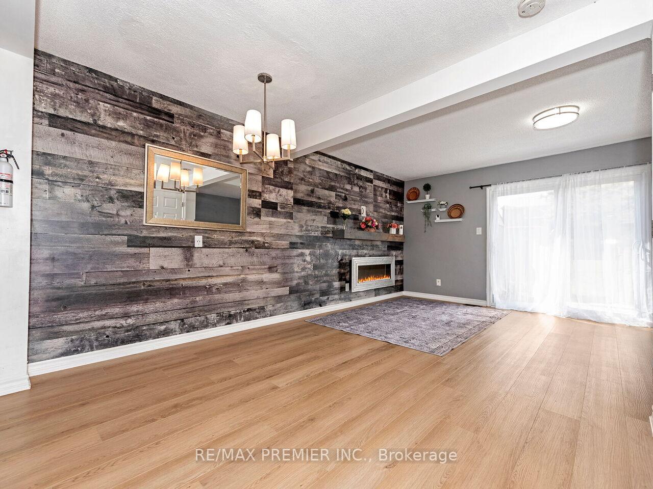 Photo 11 of Unit 120, 31 Greengate Road, Guelph, Junction/Onward Willow — HOMEH