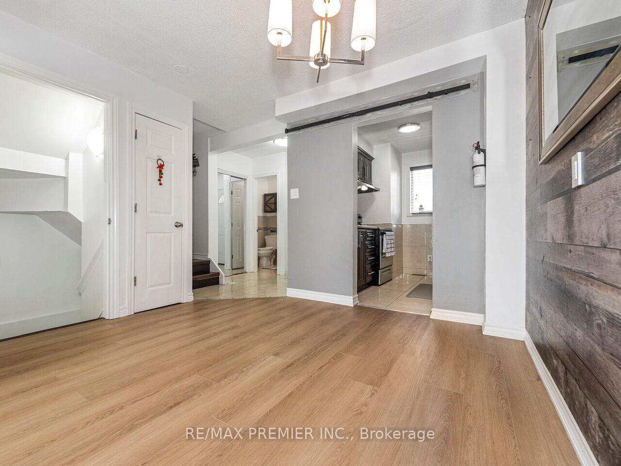 Photo 22 of Unit 120, 31 Greengate Road, Guelph, Junction/Onward Willow — HOMEH