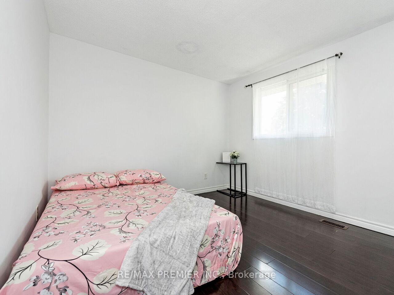 Photo 30 of Unit 120, 31 Greengate Road, Guelph, Junction/Onward Willow — HOMEH