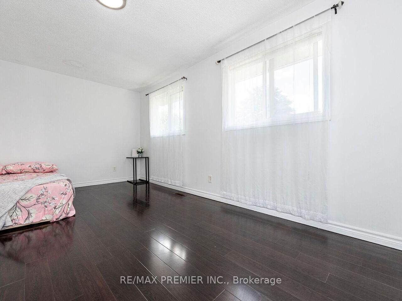 Photo 16 of Unit 120, 31 Greengate Road, Guelph, Junction/Onward Willow — HOMEH