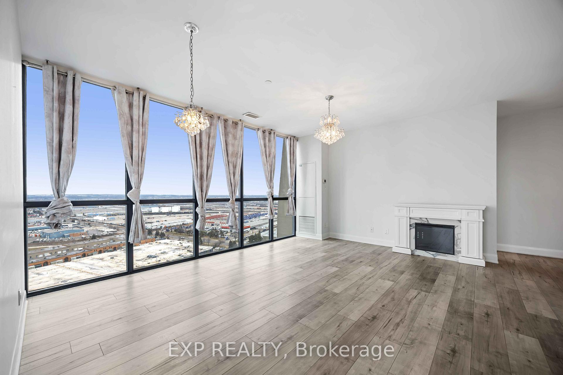 Photo 8 of Unit 2008, 2900 Highway 7 Road, Vaughan, Concord — HOMEH