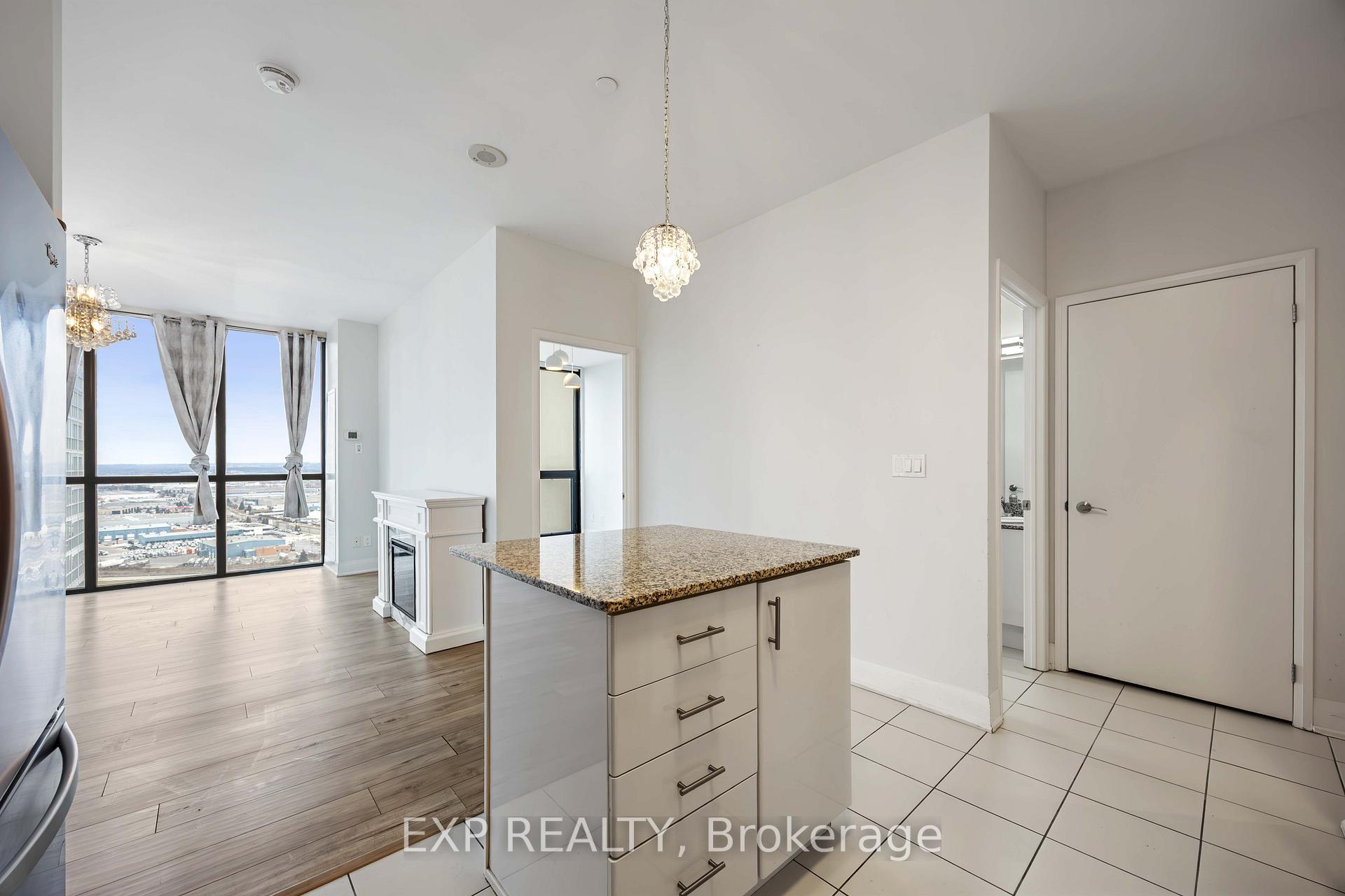 Photo 12 of Unit 2008, 2900 Highway 7 Road, Vaughan, Concord — HOMEH