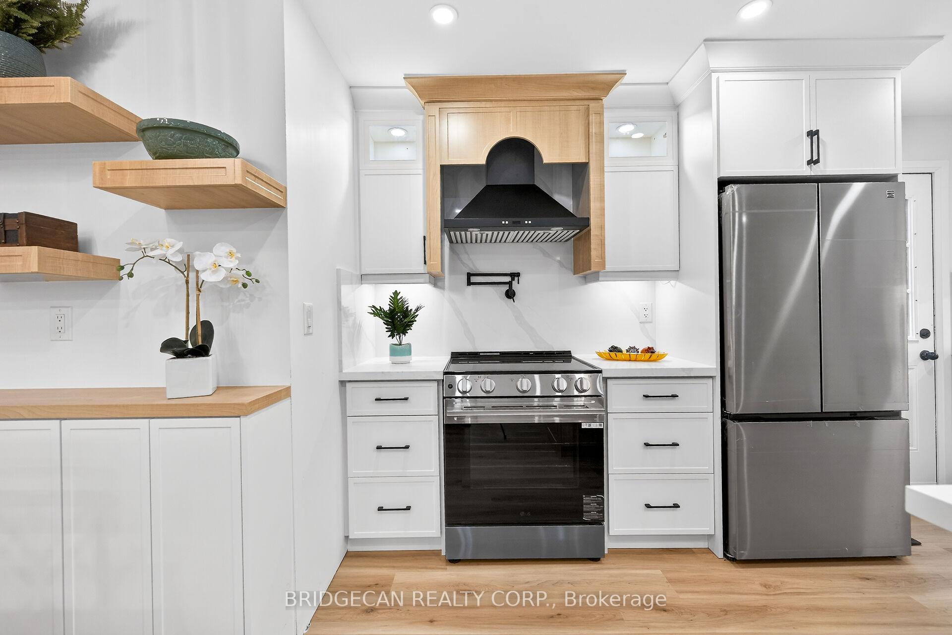Photo 12 of 50 Mountain Avenue N, Hamilton, Stoney Creek — HOMEH