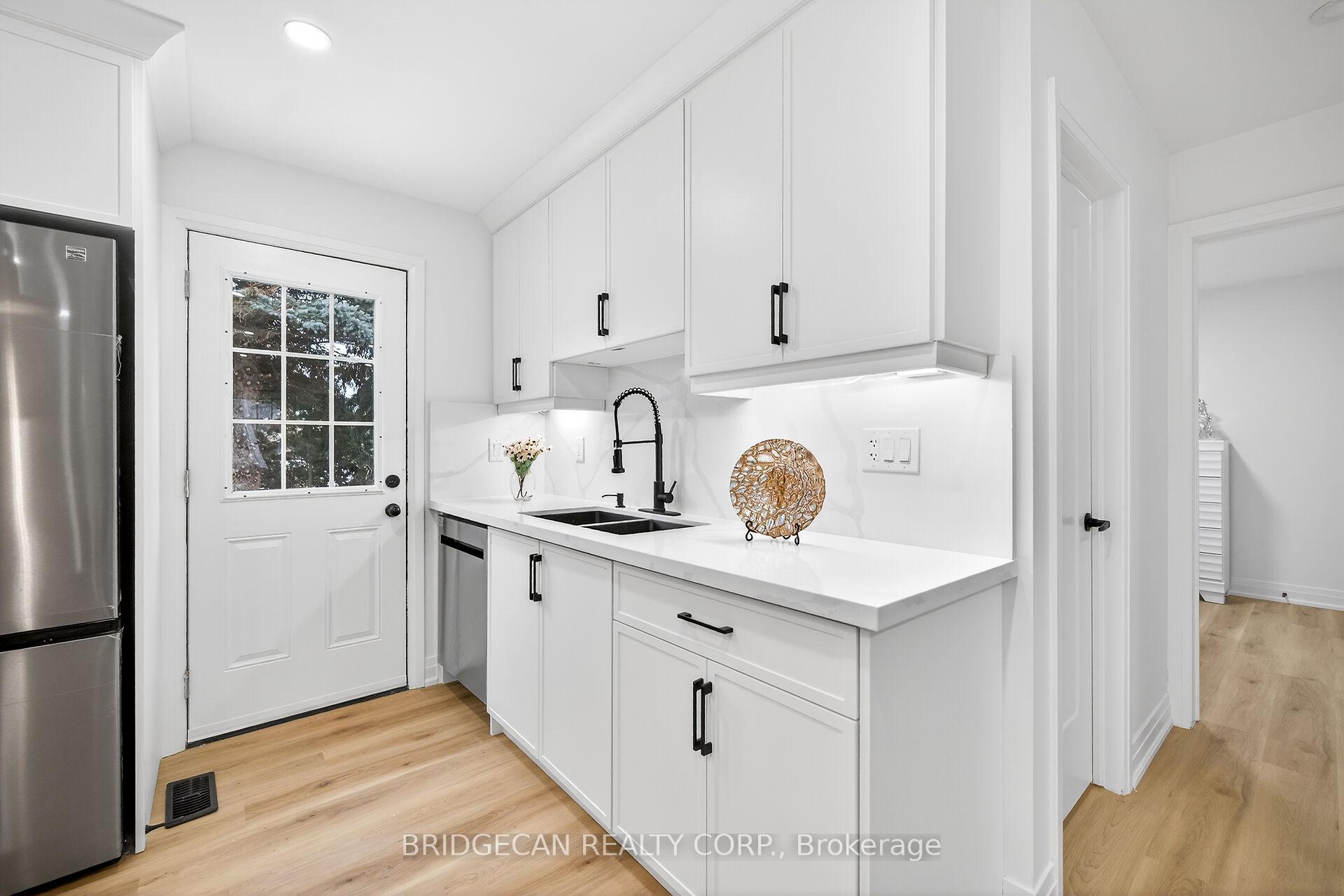 Photo 20 of 50 Mountain Avenue N, Hamilton, Stoney Creek — HOMEH