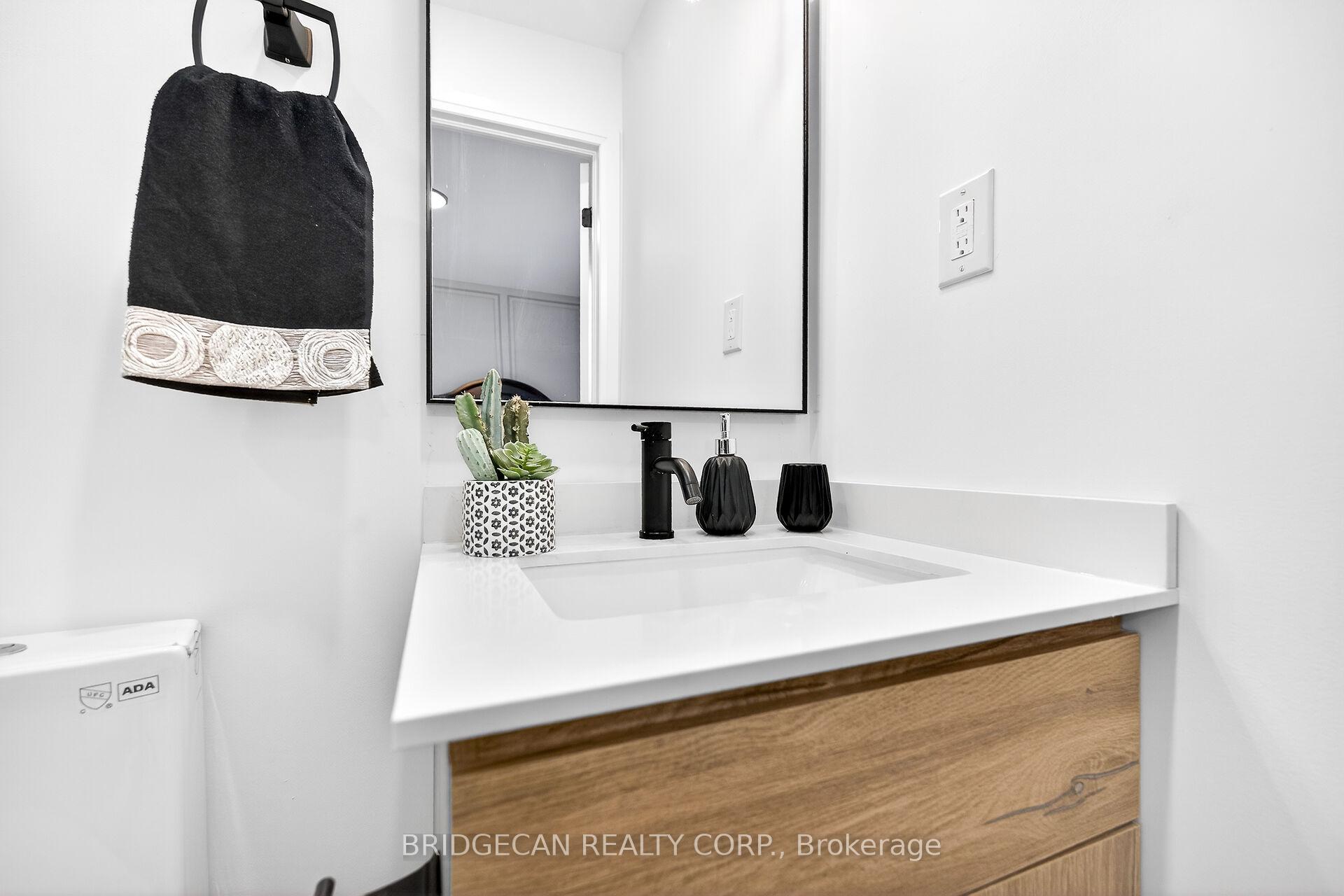 Photo 29 of 50 Mountain Avenue N, Hamilton, Stoney Creek — HOMEH