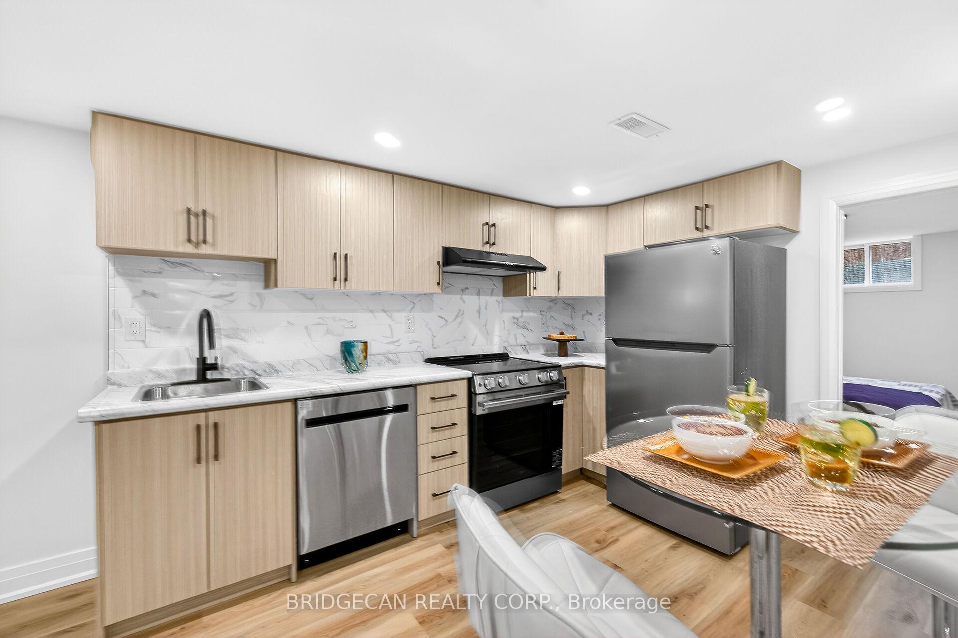 Photo 18 of 50 Mountain Avenue N, Hamilton, Stoney Creek — HOMEH