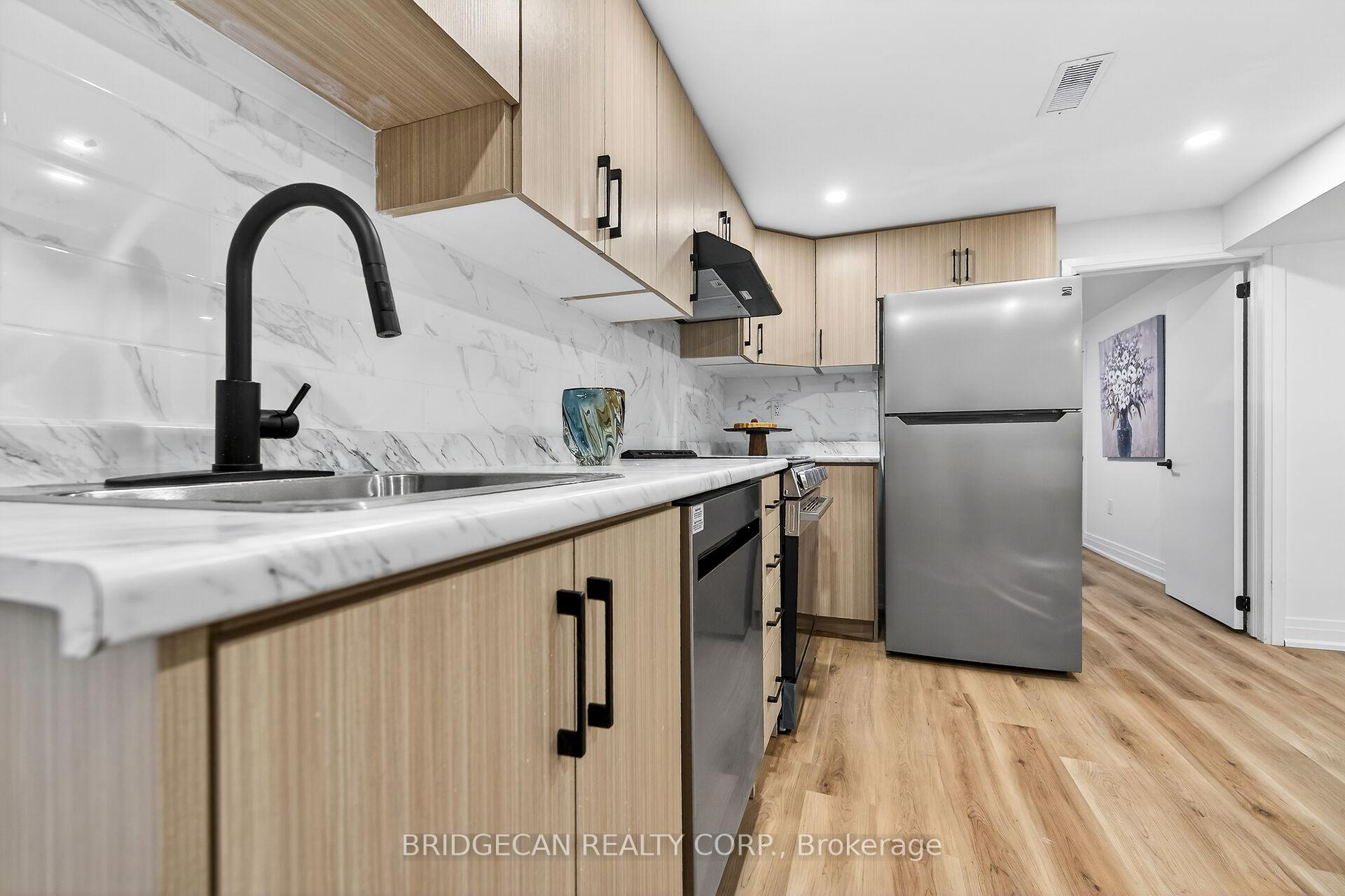 Photo 15 of 50 Mountain Avenue N, Hamilton, Stoney Creek — HOMEH