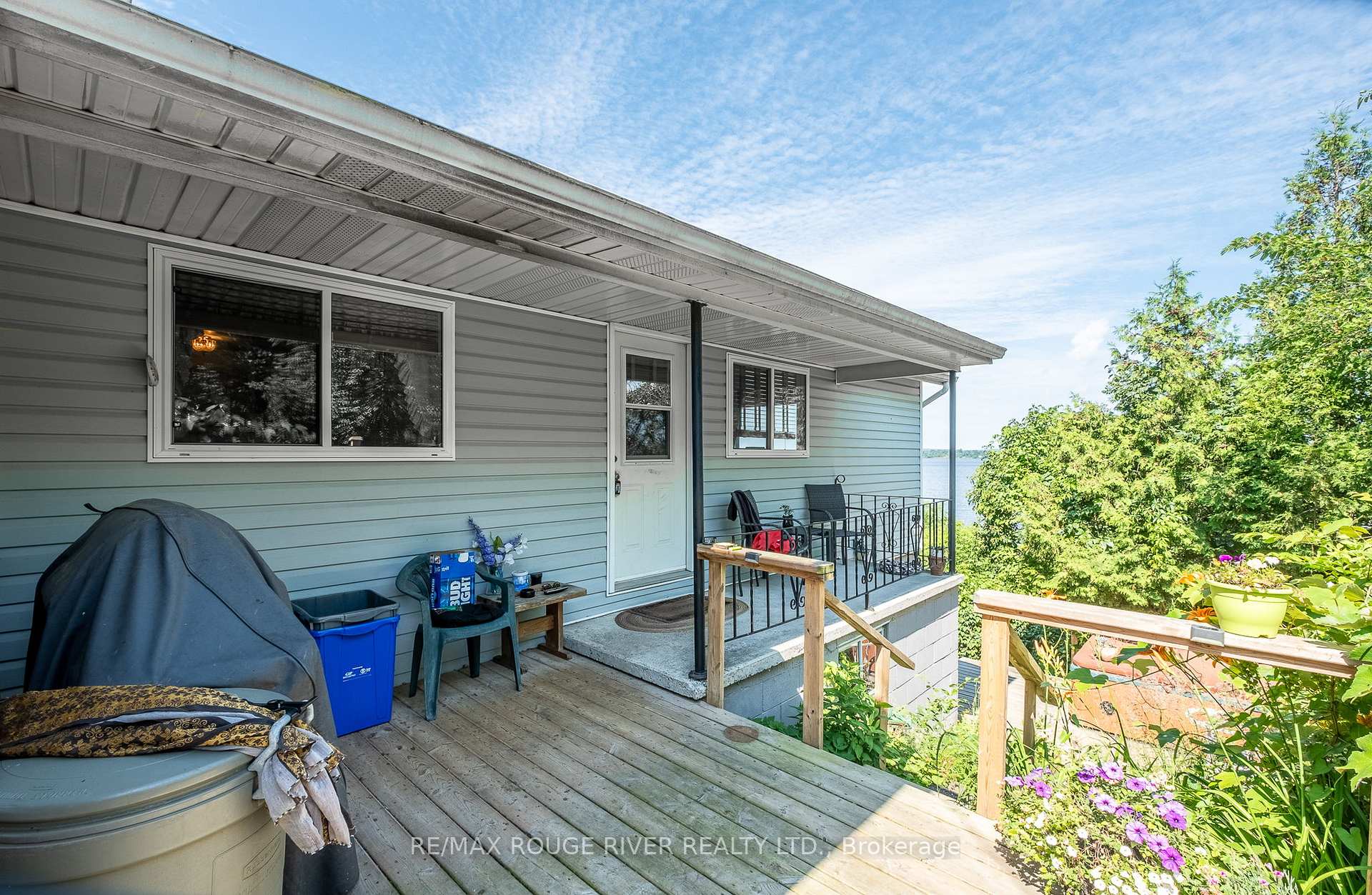 Photo 5 of 5454 Lakeshore Drive, Hamilton Township, Rural Hamilton — HOMEH