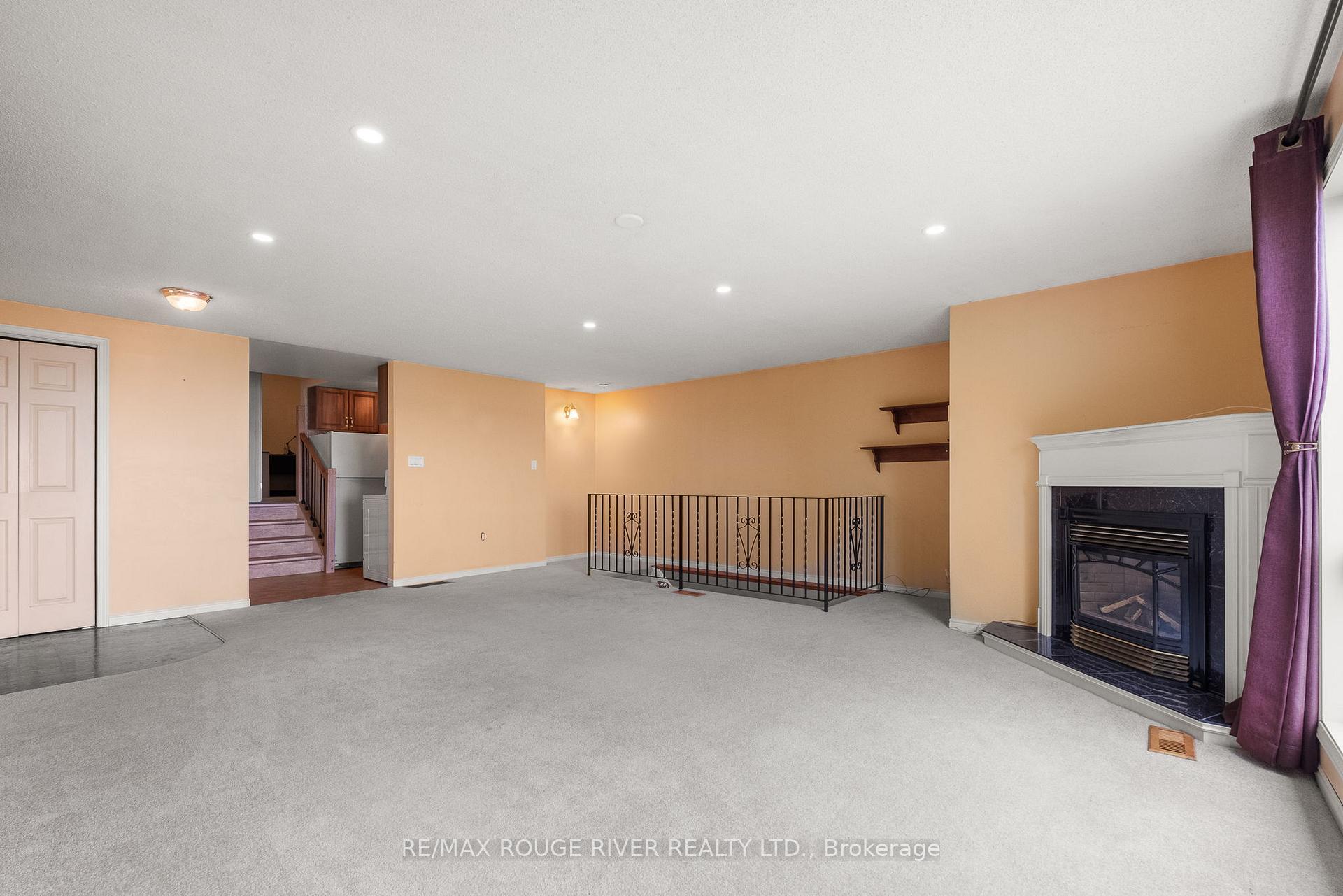 Photo 8 of 5454 Lakeshore Drive, Hamilton Township, Rural Hamilton — HOMEH