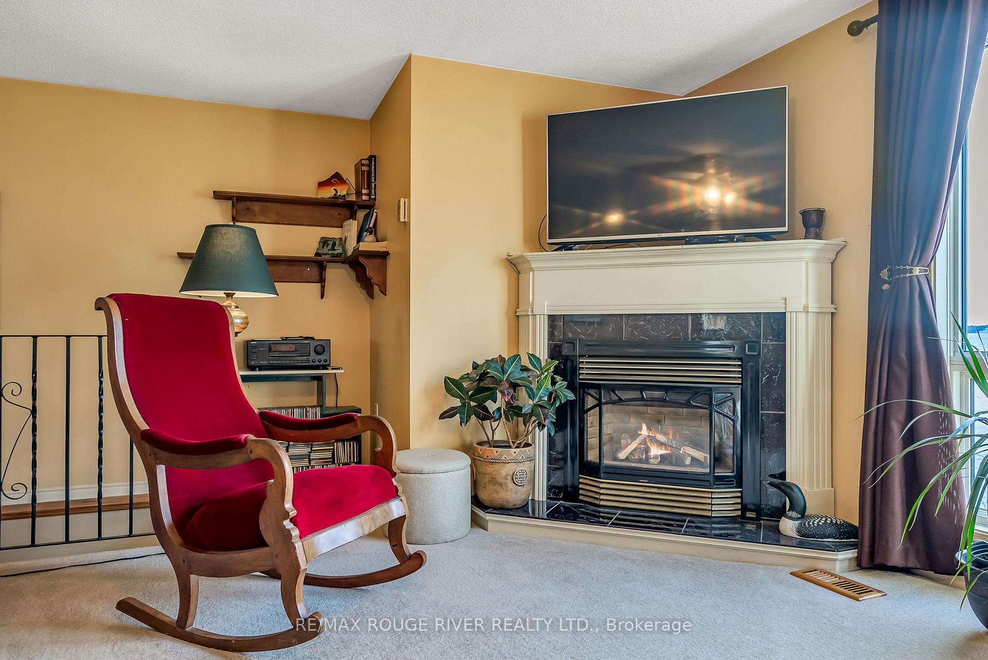 Photo 11 of 5454 Lakeshore Drive, Hamilton Township, Rural Hamilton — HOMEH