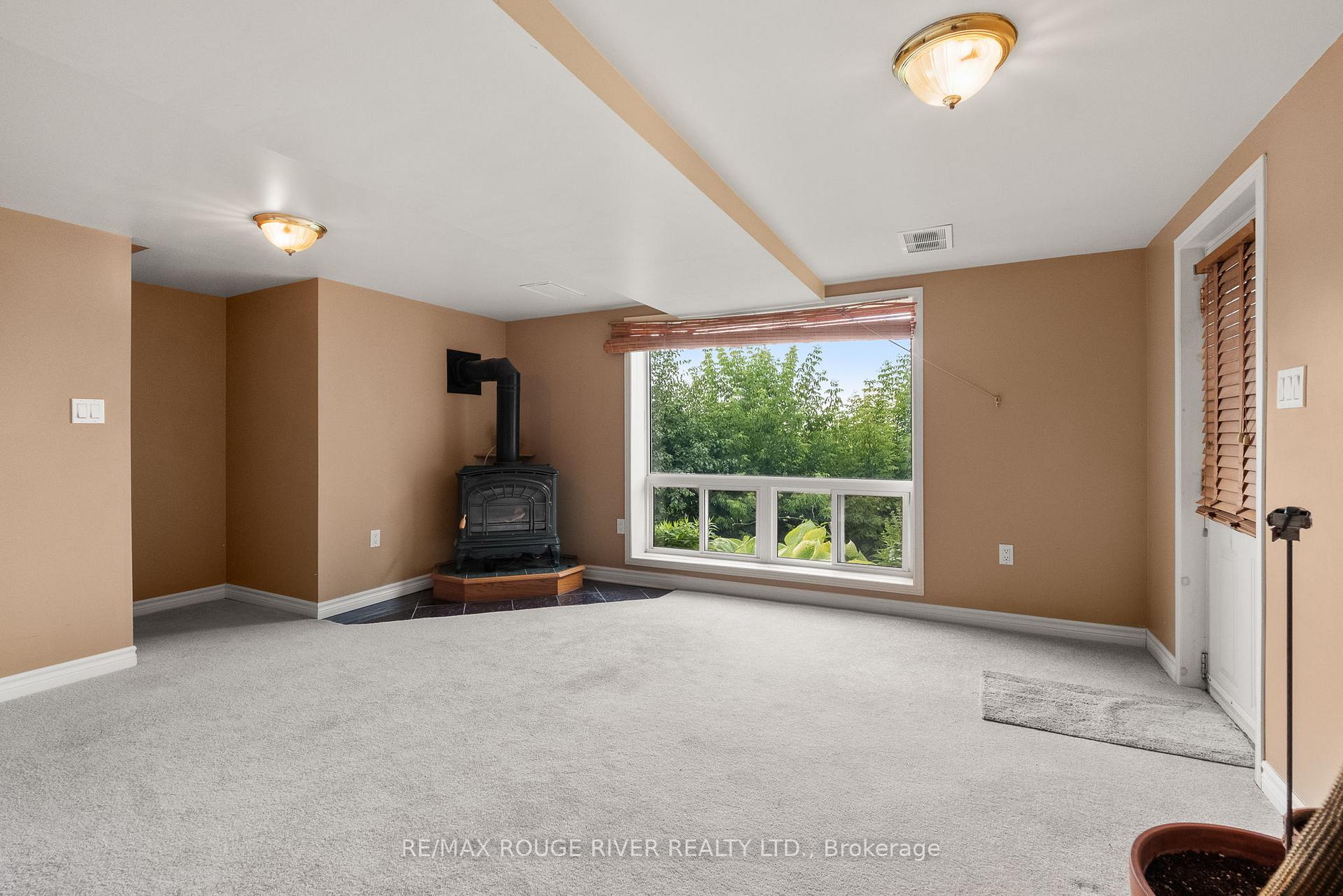 Photo 23 of 5454 Lakeshore Drive, Hamilton Township, Rural Hamilton — HOMEH
