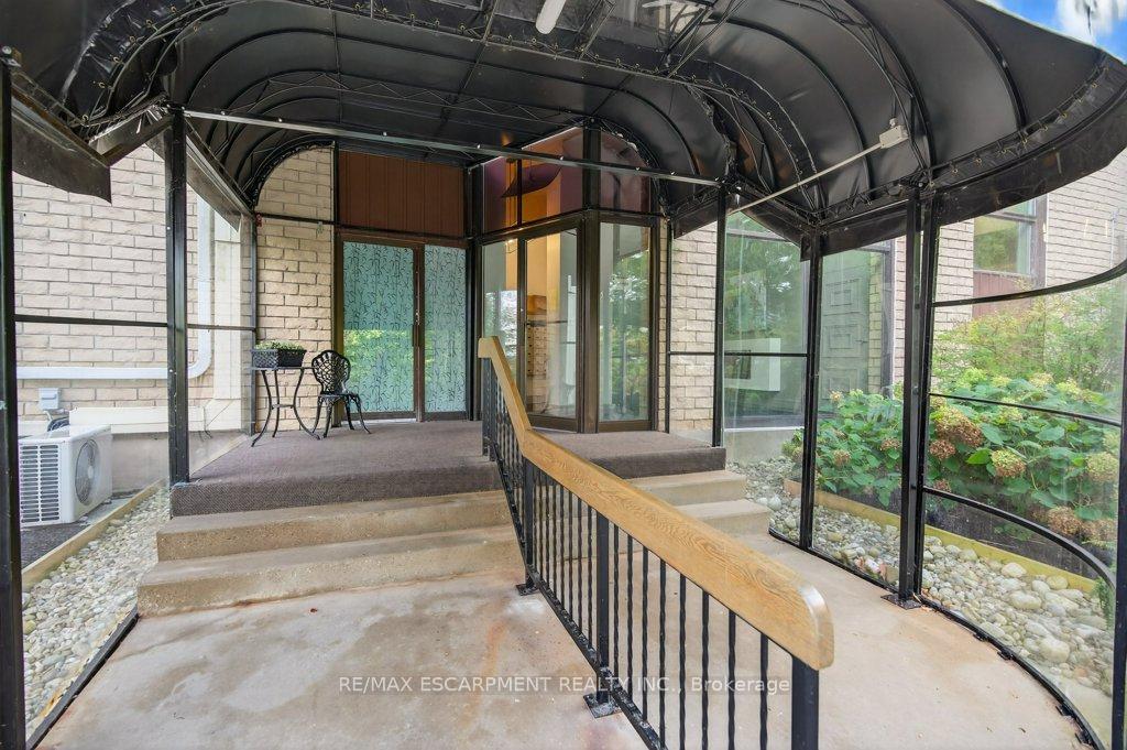 Photo 3 of Unit 204, 20 Berkley Road N, Cambridge — HOMEH