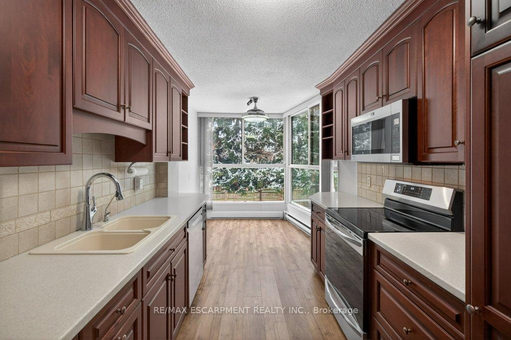 Photo 12 of Unit 204, 20 Berkley Road N, Cambridge — HOMEH