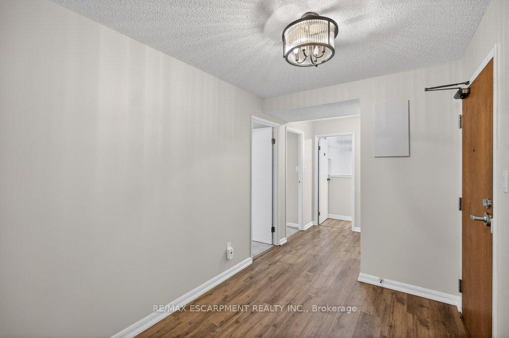 Photo 14 of Unit 204, 20 Berkley Road N, Cambridge — HOMEH