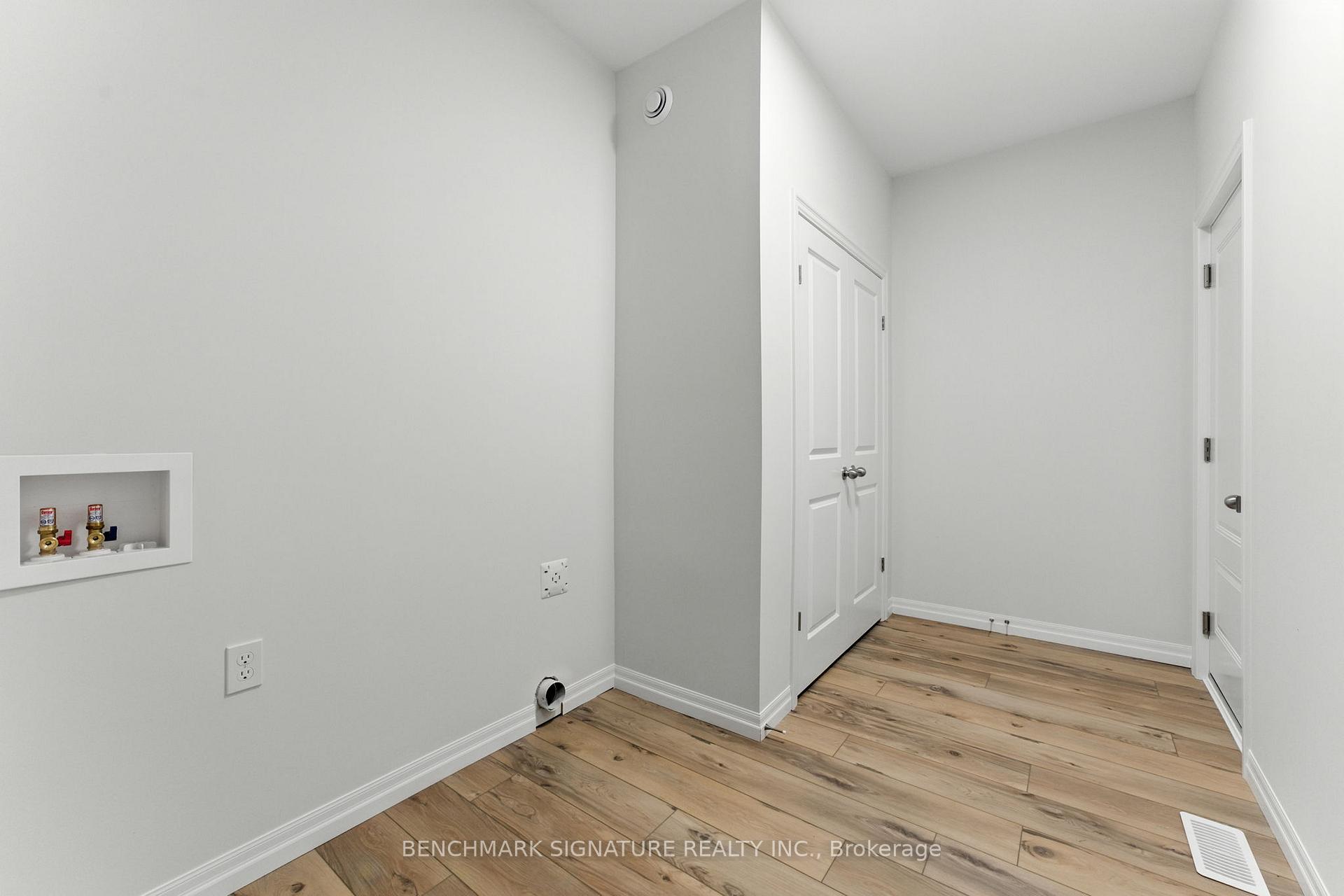 Photo 21 of 18 Painted Skimmer Place, Norfolk, Simcoe — HOMEH