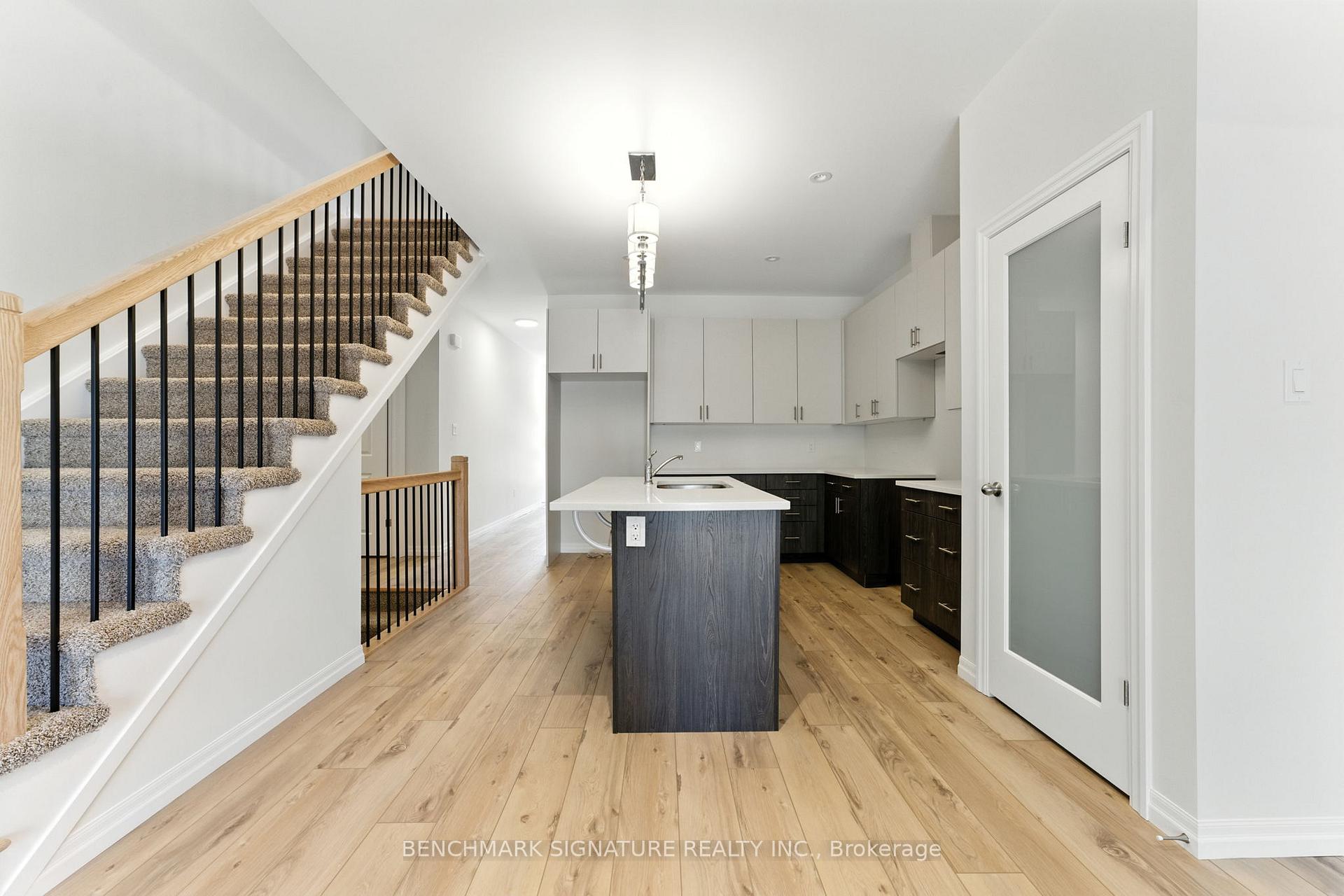 Photo 24 of 18 Painted Skimmer Place, Norfolk, Simcoe — HOMEH