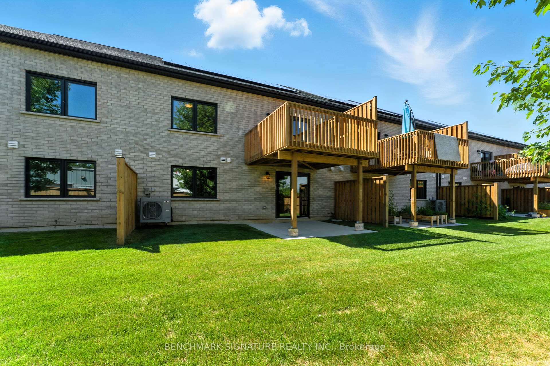 Photo 22 of 18 Painted Skimmer Place, Norfolk, Simcoe — HOMEH