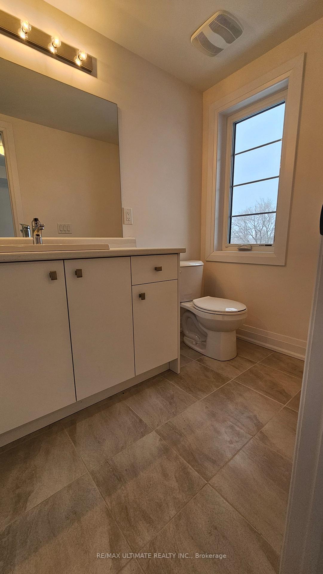 Photo 5 of 75 Marret Lane, Clarington, Newcastle — HOMEH
