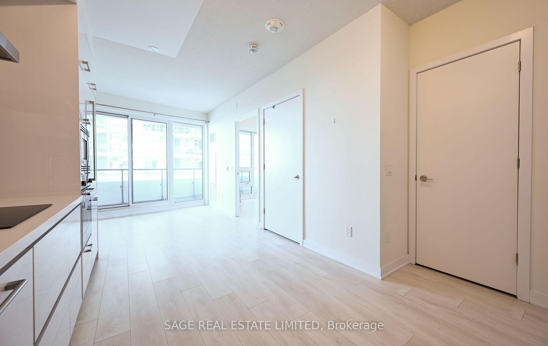 Photo 5 of Unit 3604, 2221 Yonge Street, Toronto, Mount Pleasant West — HOMEH