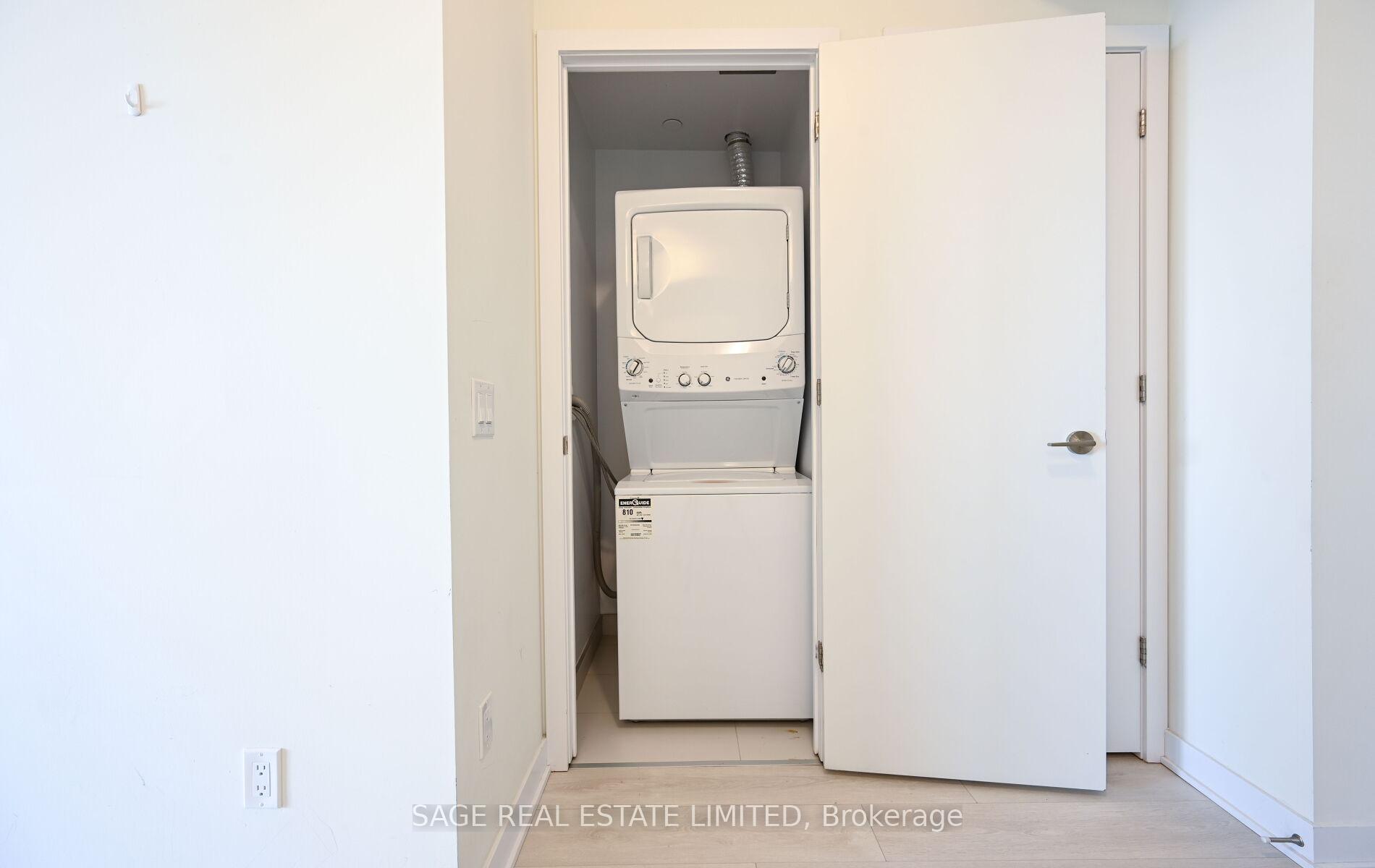 Photo 13 of Unit 3604, 2221 Yonge Street, Toronto, Mount Pleasant West — HOMEH