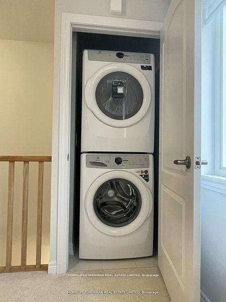 Photo 7 of Unit Coach, 7 Waterleaf Road, Markham, Cornell — HOMEH