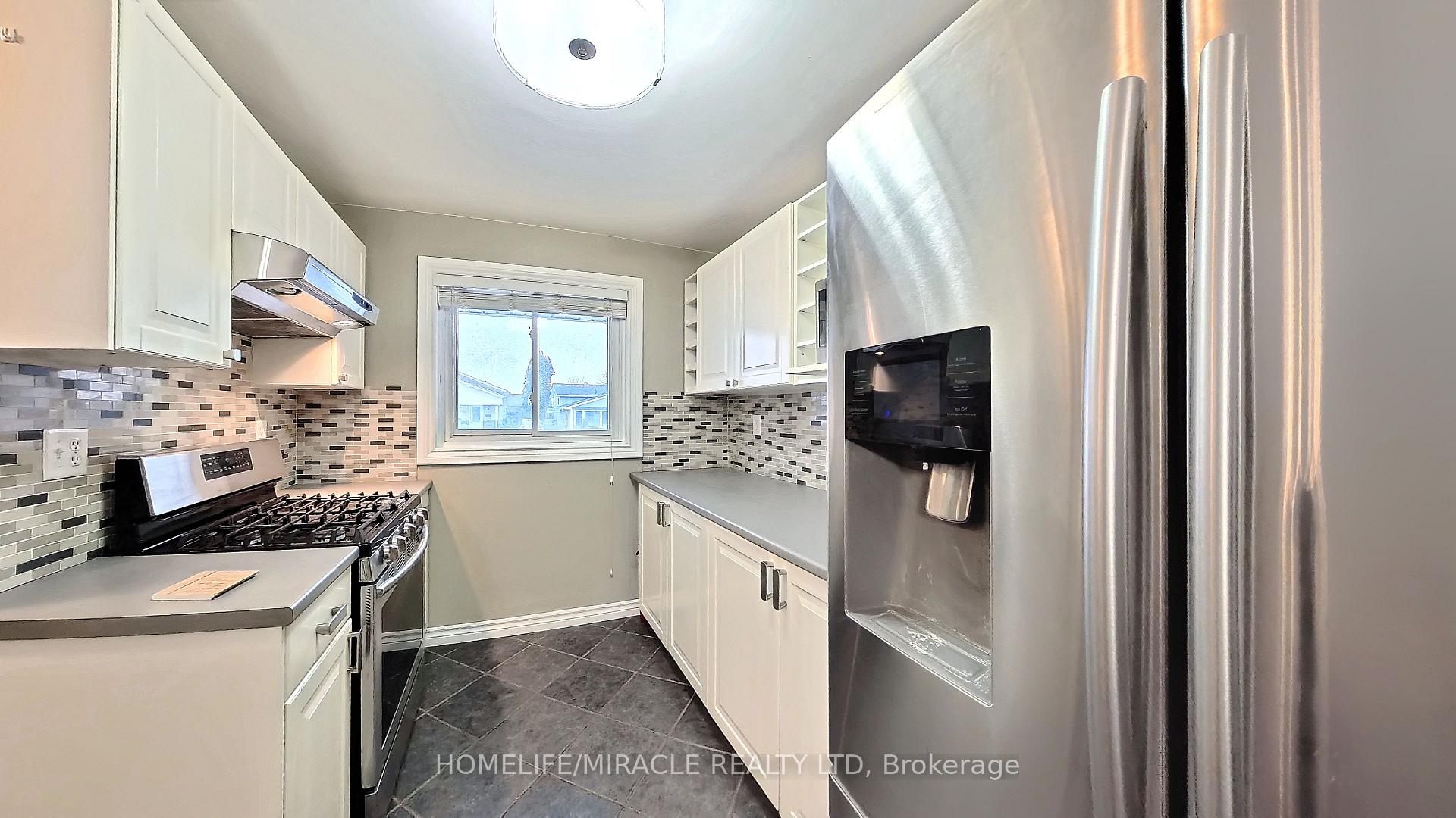 Photo 11 of 61 Bosworth Crescent, Kitchener — HOMEH