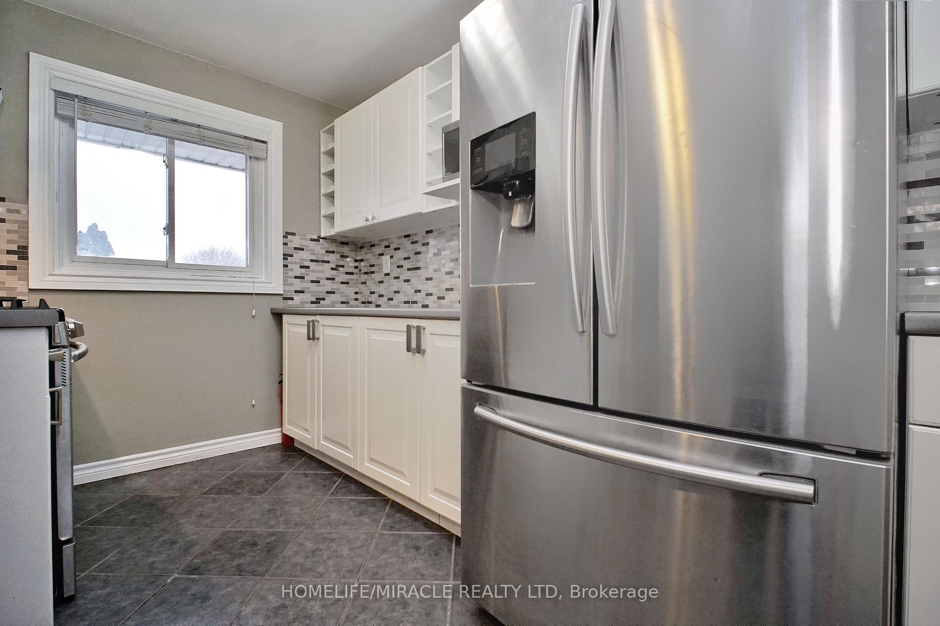 Photo 22 of 61 Bosworth Crescent, Kitchener — HOMEH