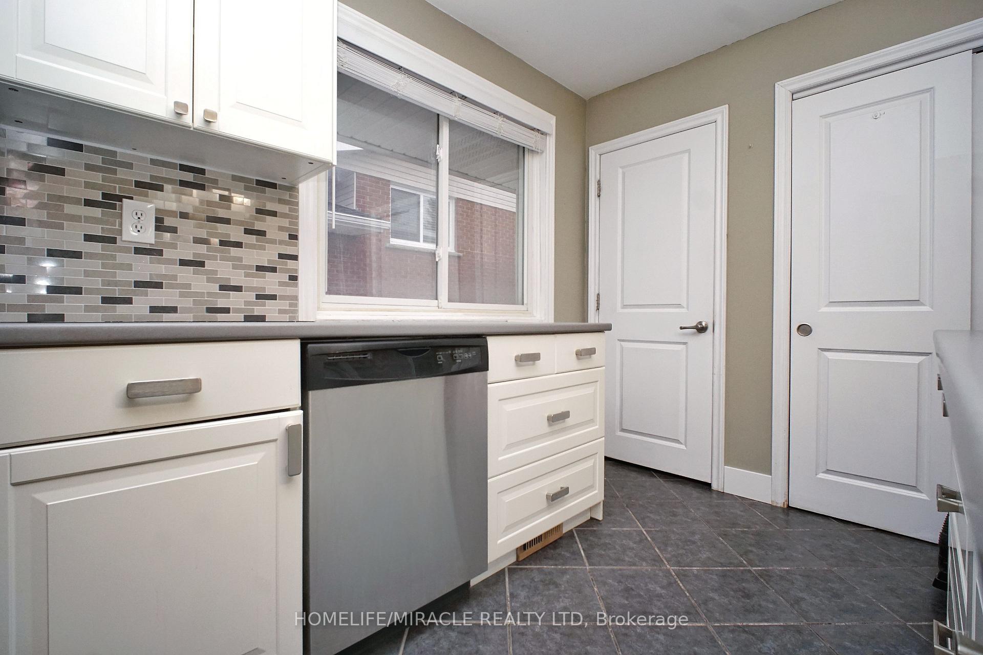 Photo 43 of 61 Bosworth Crescent, Kitchener — HOMEH