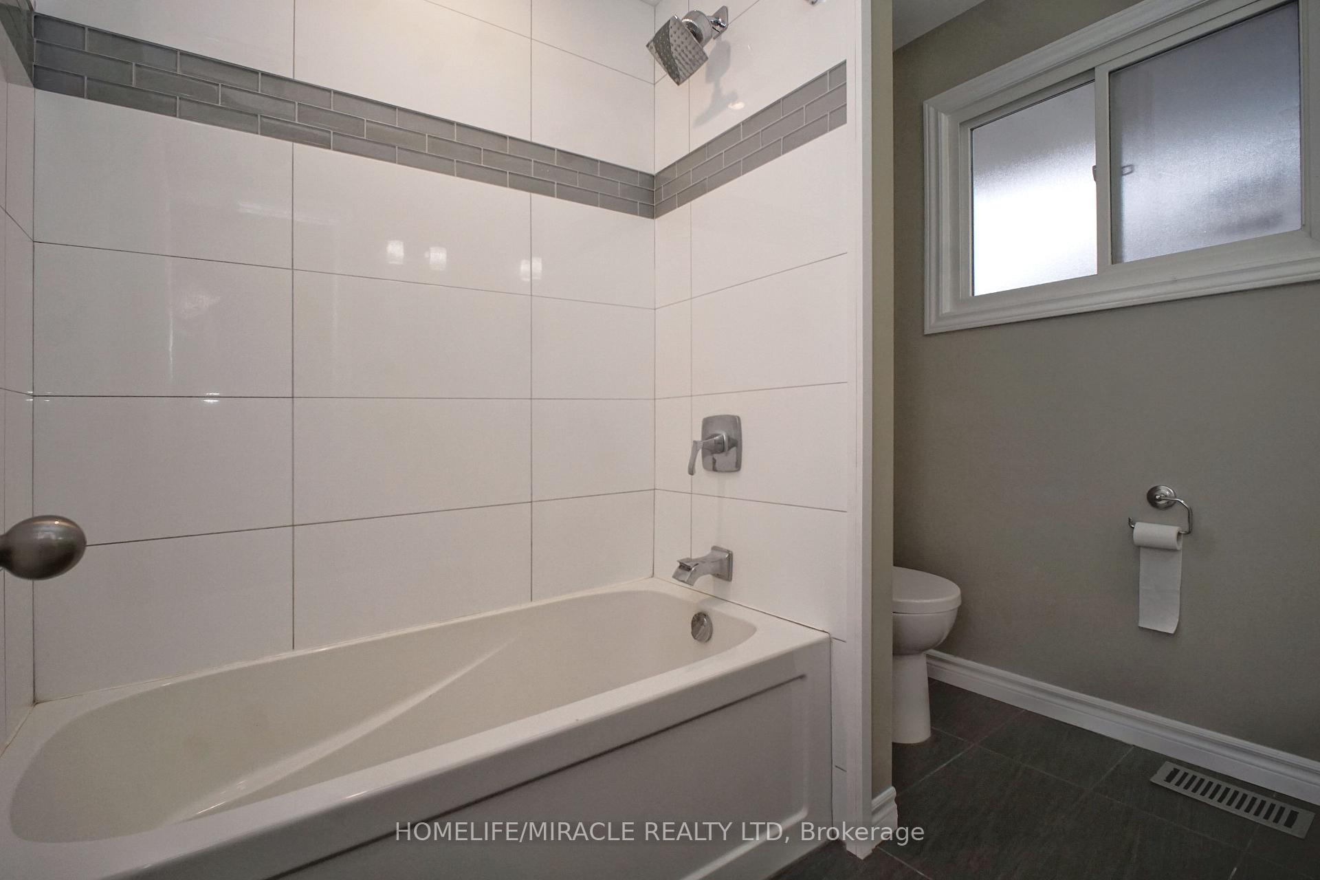 Photo 18 of 61 Bosworth Crescent, Kitchener — HOMEH