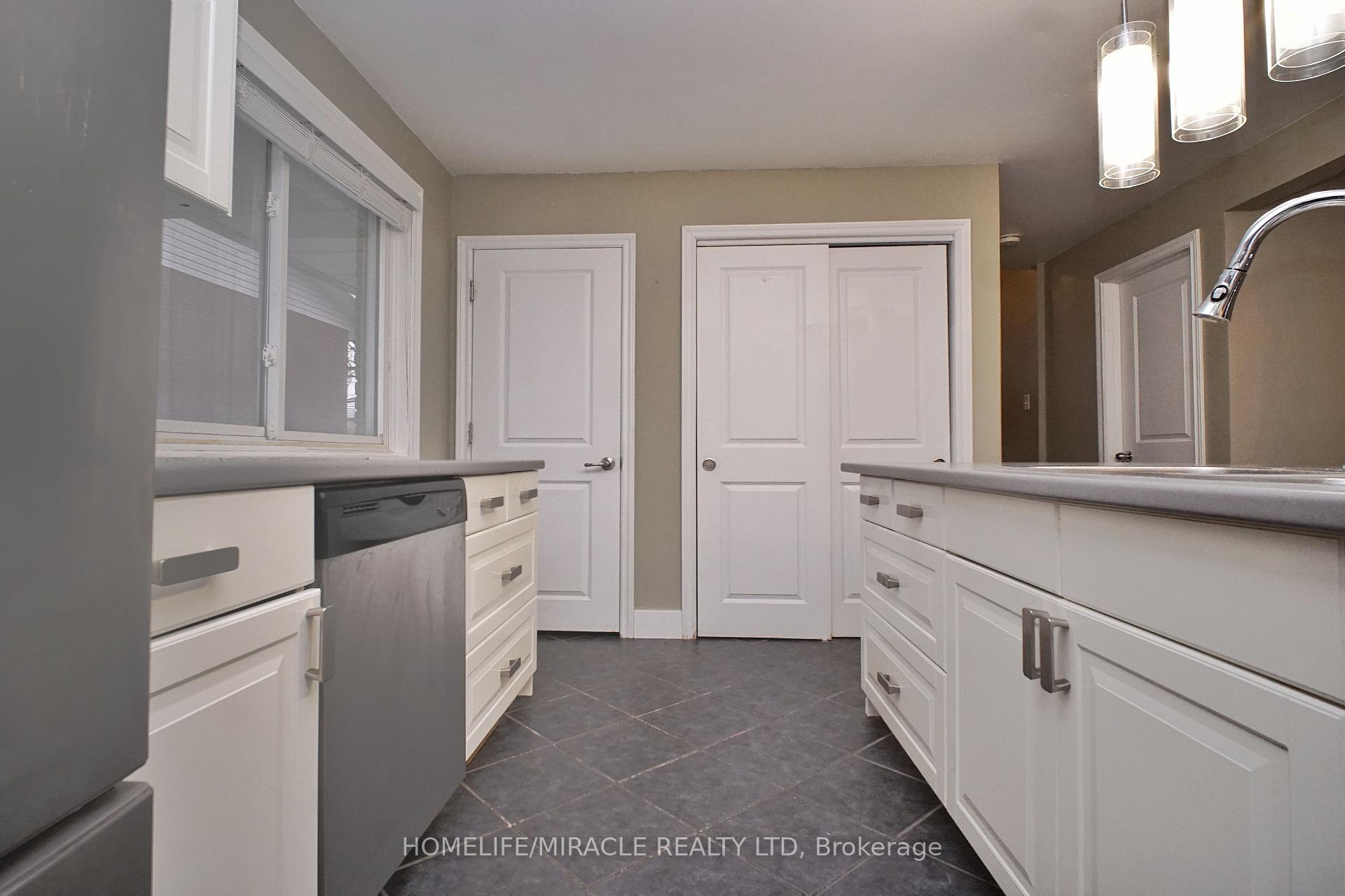 Photo 13 of 61 Bosworth Crescent, Kitchener — HOMEH
