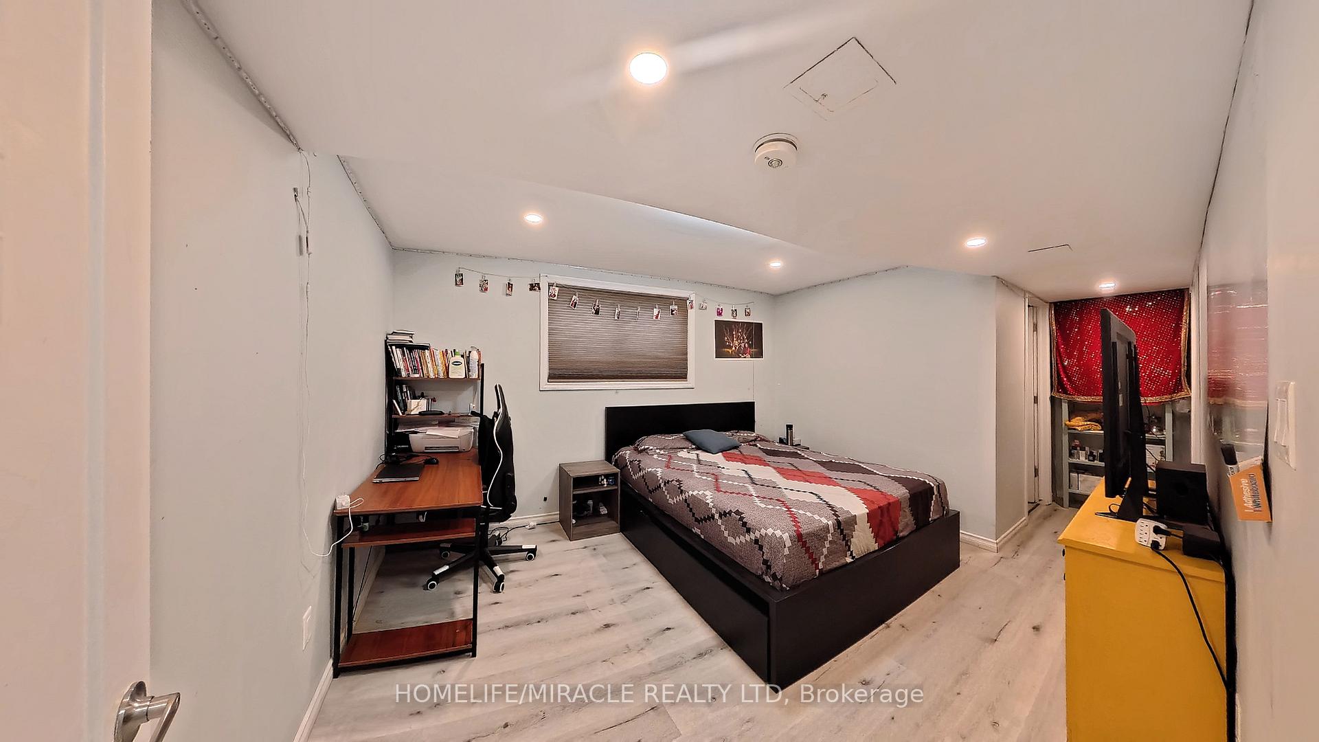 Photo 44 of 61 Bosworth Crescent, Kitchener — HOMEH