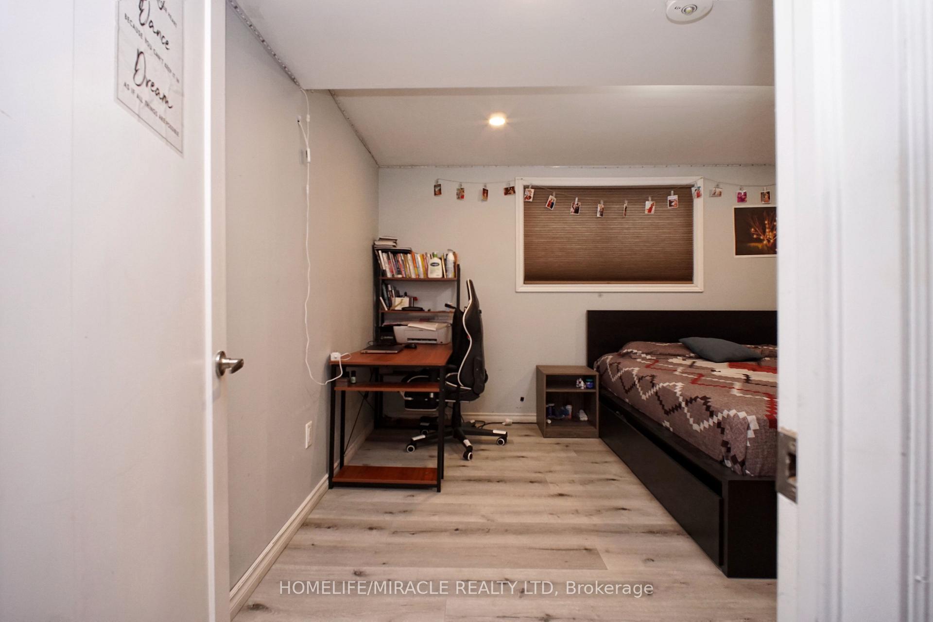 Photo 33 of 61 Bosworth Crescent, Kitchener — HOMEH