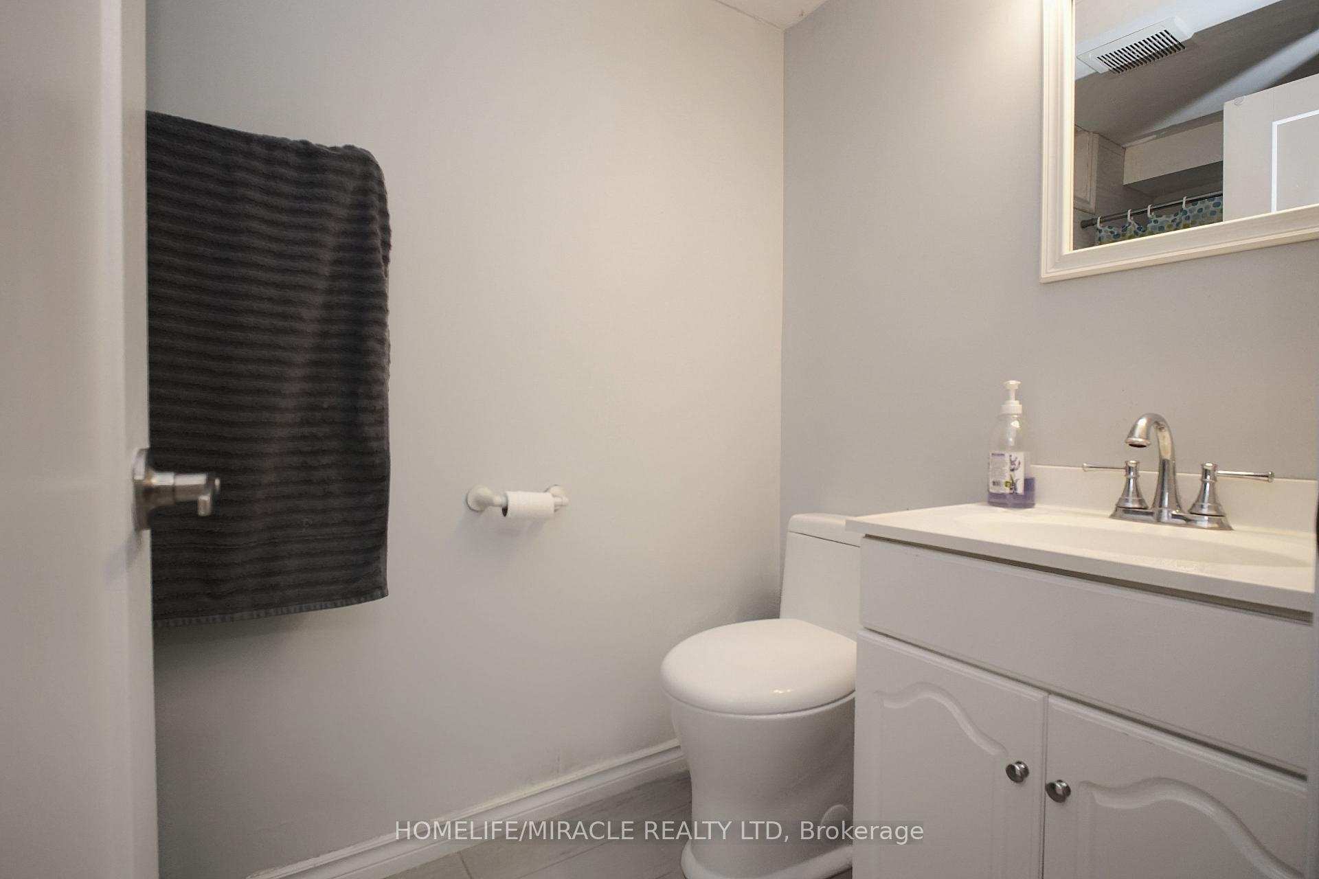 Photo 29 of 61 Bosworth Crescent, Kitchener — HOMEH